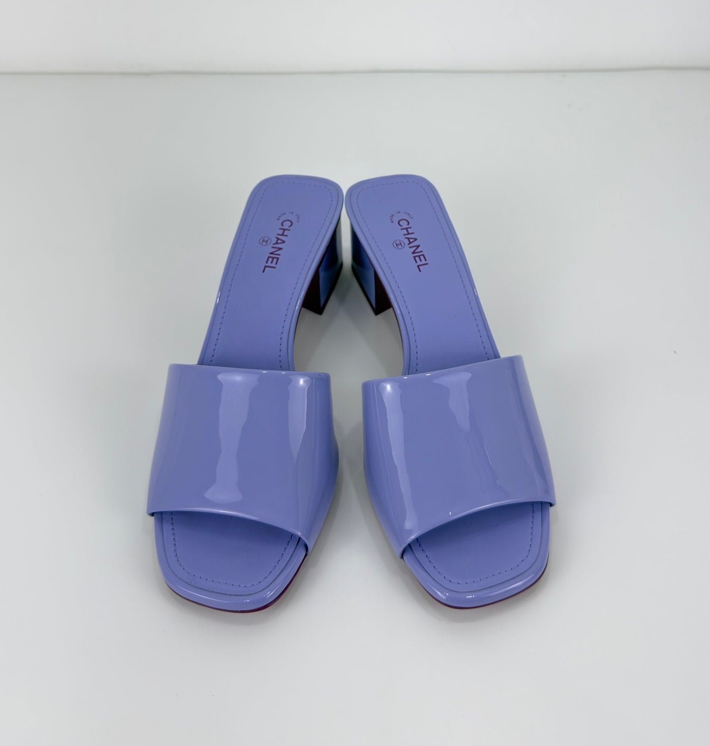 Chanel Purple Mules Patent Leather CC Block
Heel Slide Sandals Size 39