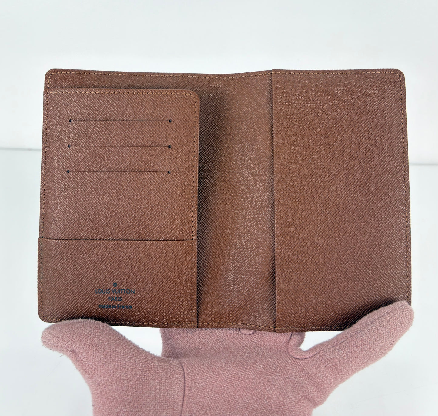Louis Vuitton Monogram Canvas Passport Holder (1)