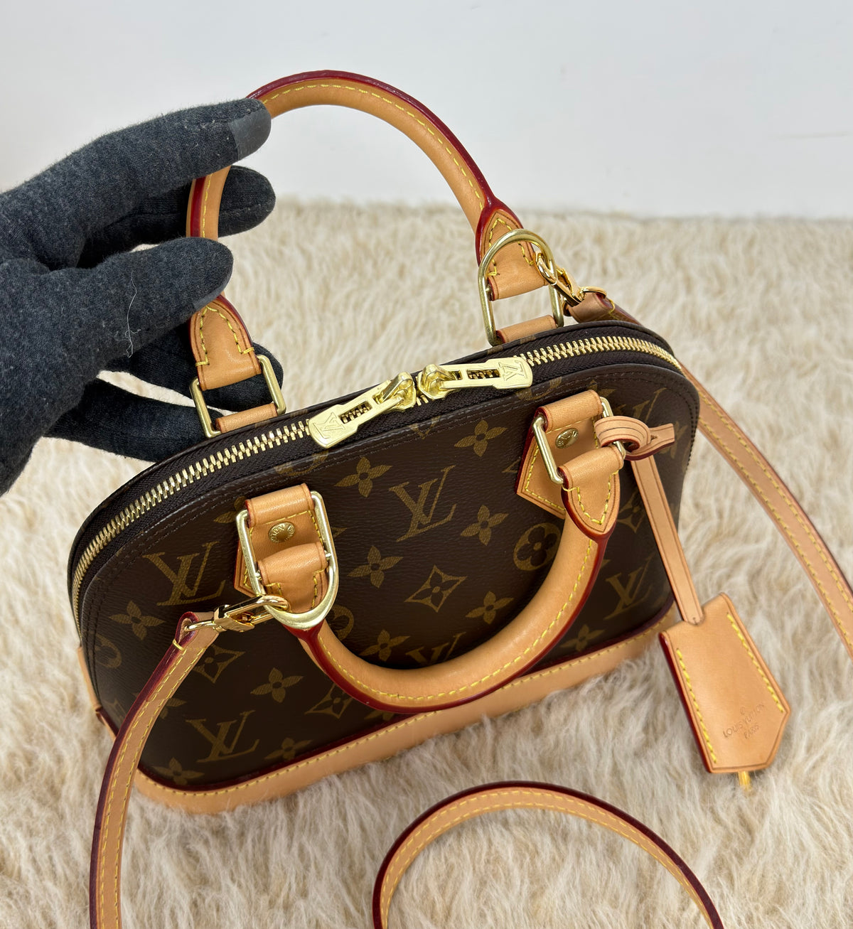 Louis Vuitton Alma BB Monogram Canvas
