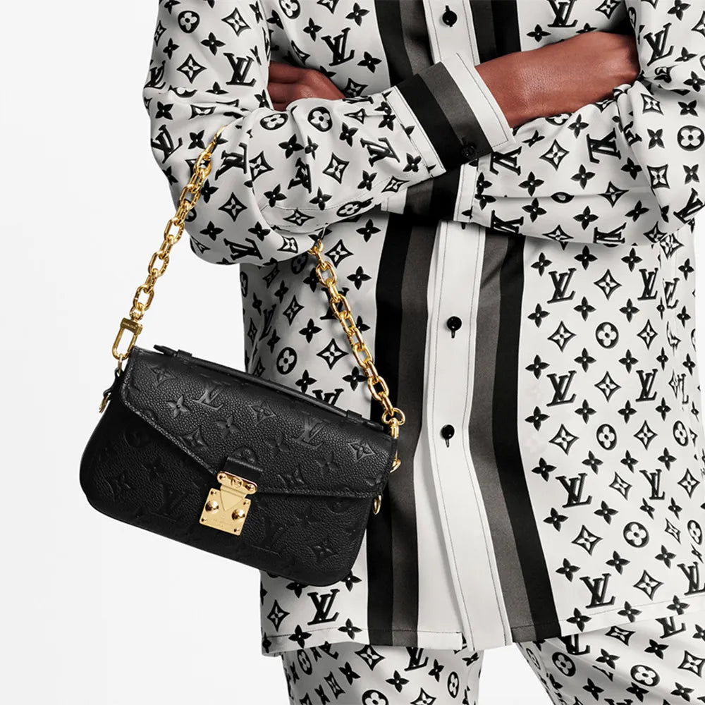 Louis Vuitton Pochette Métis East West Monogram Empreinte