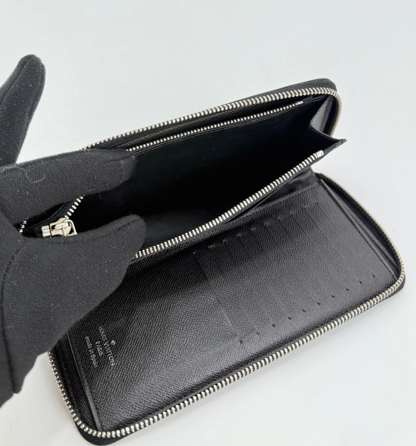 Louis Vuitton Damier Graphite Zippy Organizer