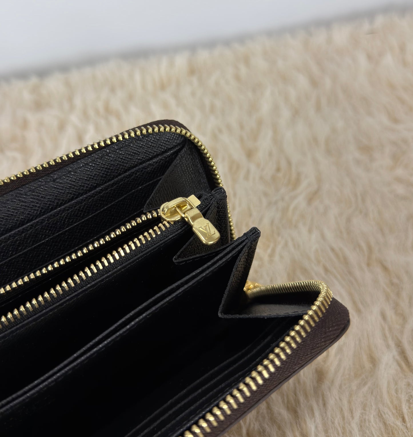 Louis Vuitton Zippy Wallet Reverse Monogram Canvas