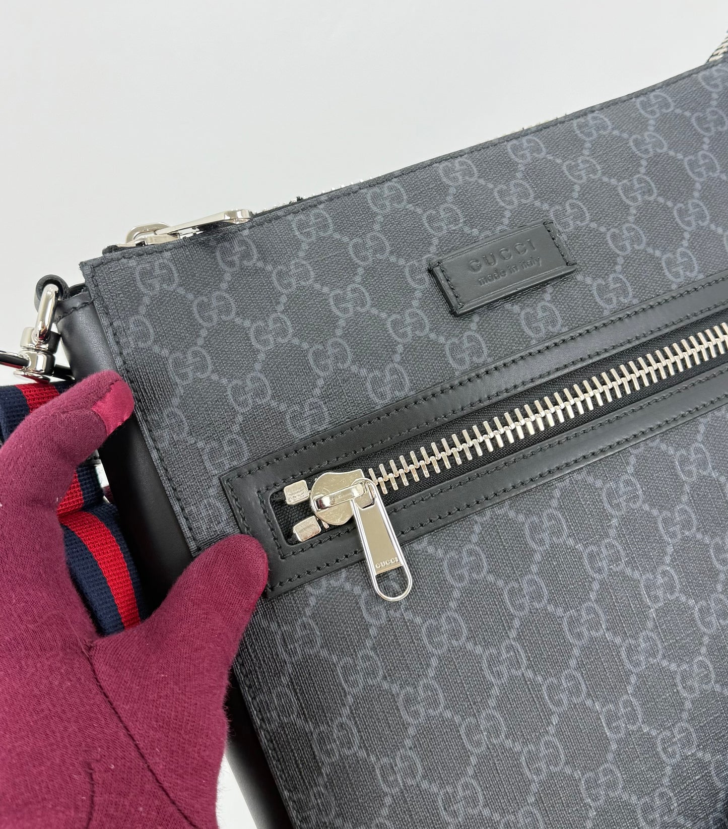 Gucci GG Supreme Messenger Bag