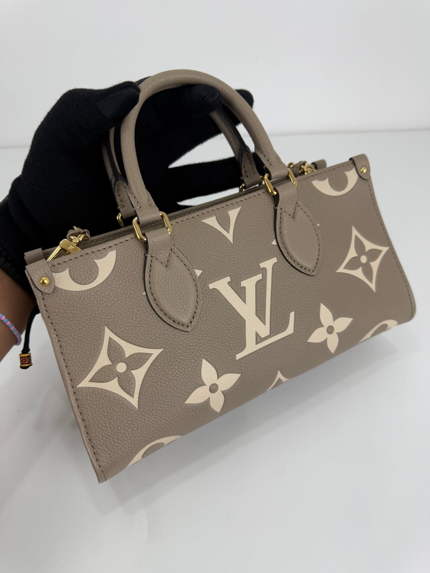 Louis Vuitton OnTheGo East West Bicolor Monogram