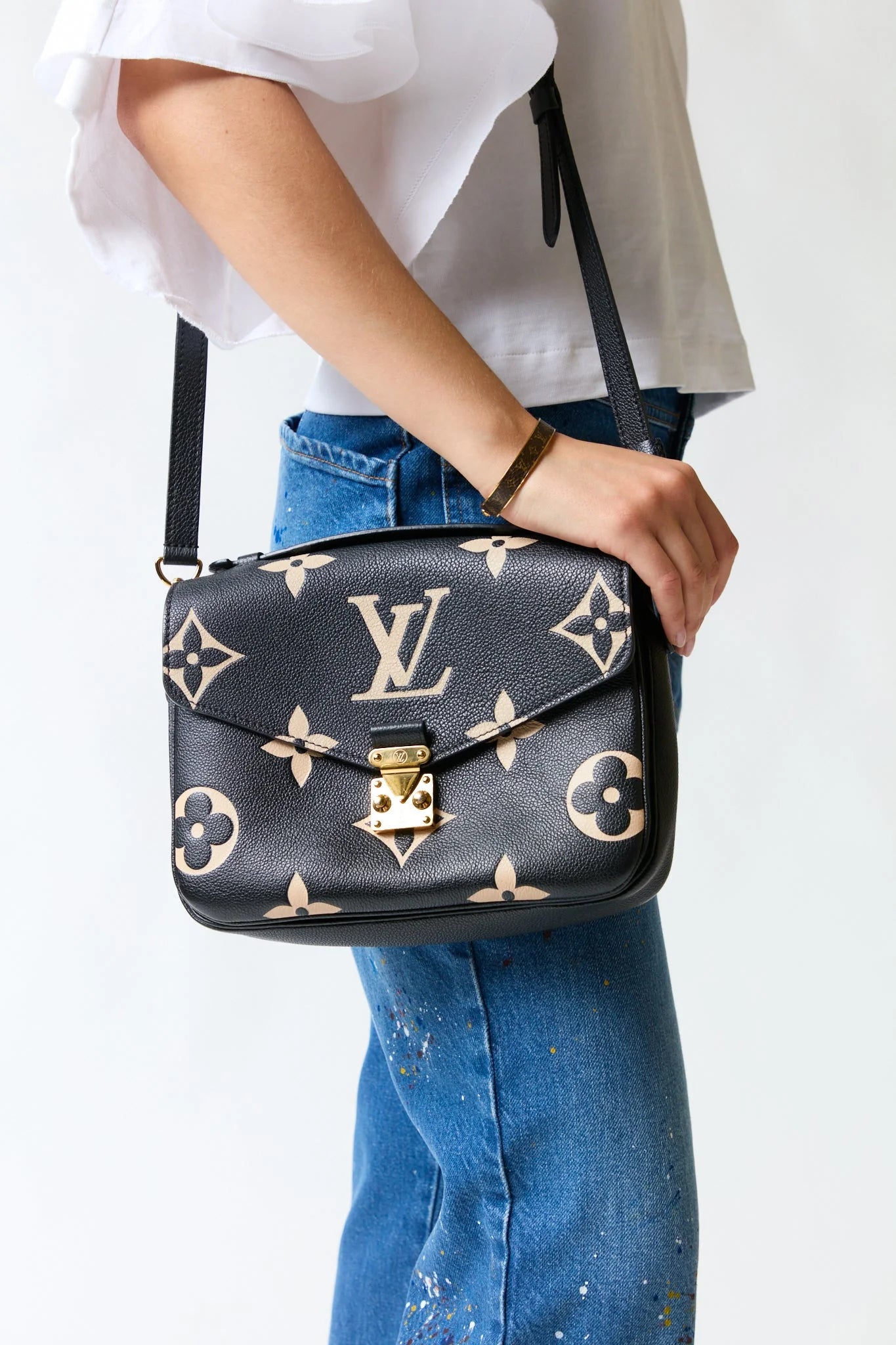 Louis Vuitton Pochette Métis Bicolor Monogram Empreinte