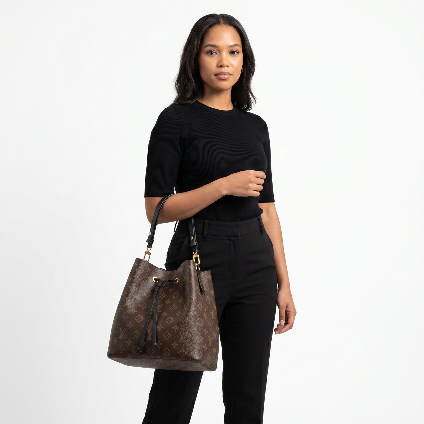 Loui Vuitton Neo Noe MM Monogram Canvas