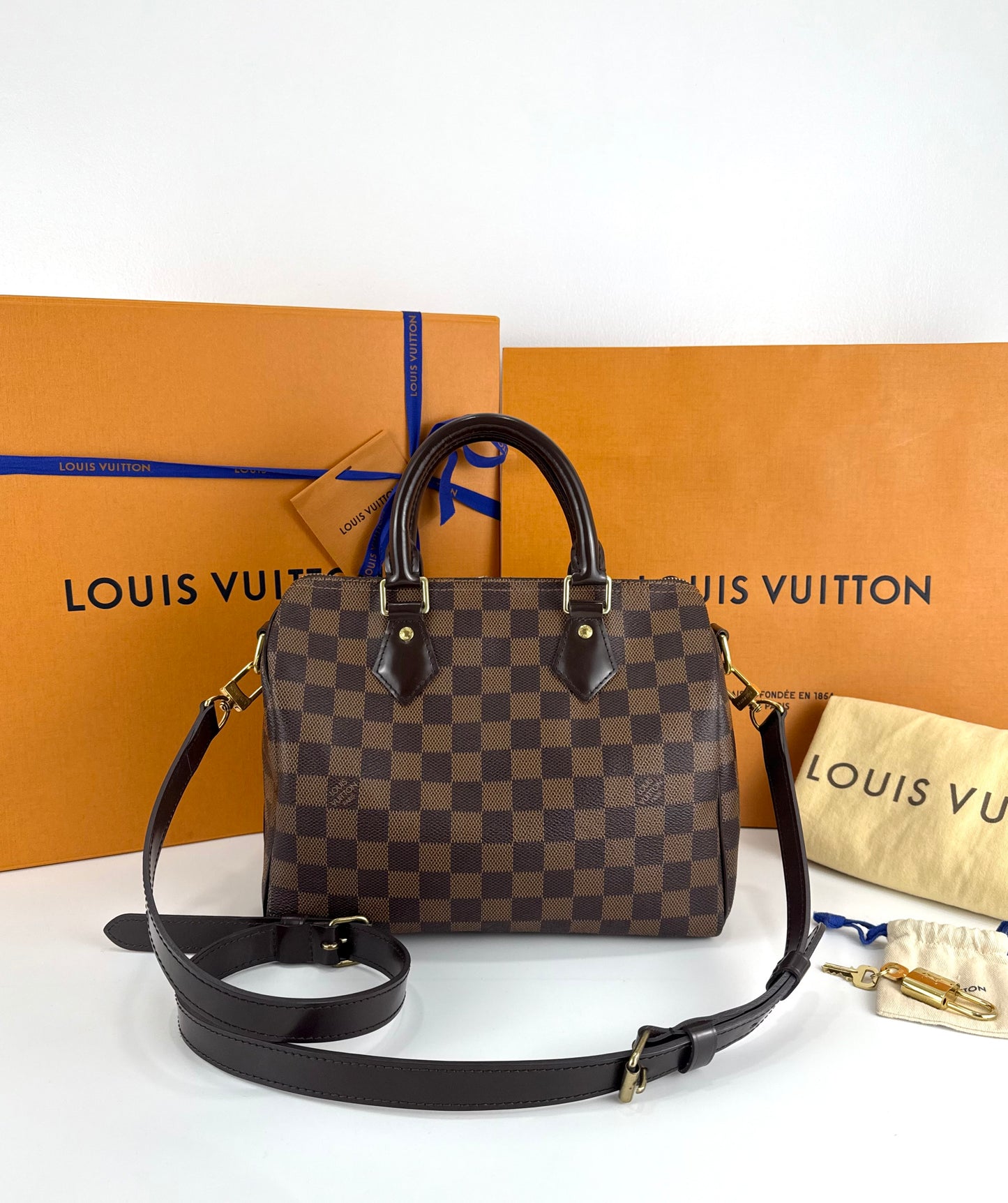 Loui Vuitton Bando 25 Damier Ebene