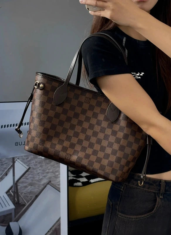 Louis Vuitton Neverfull PM