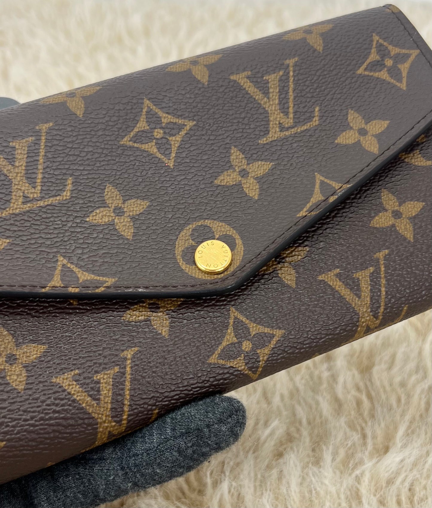 Louis Vuitton Monogram Canvas Sarah Wallet