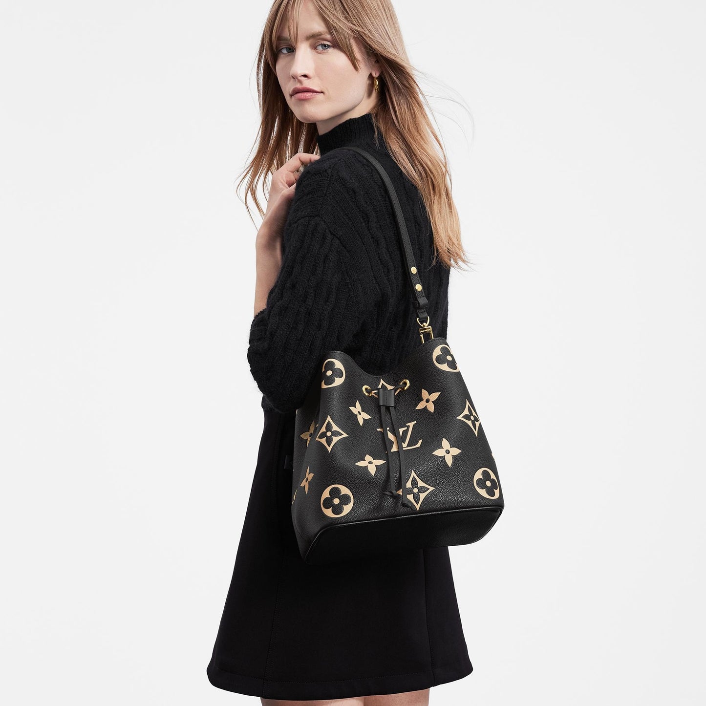 Louis Vuitton Neo Noe MM Bucket Bag Empreinte Leather