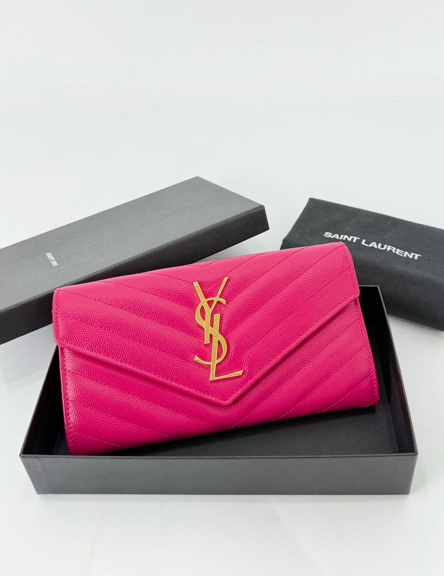 Saint Laurent Monogram Matelassé Wallet In Pink
