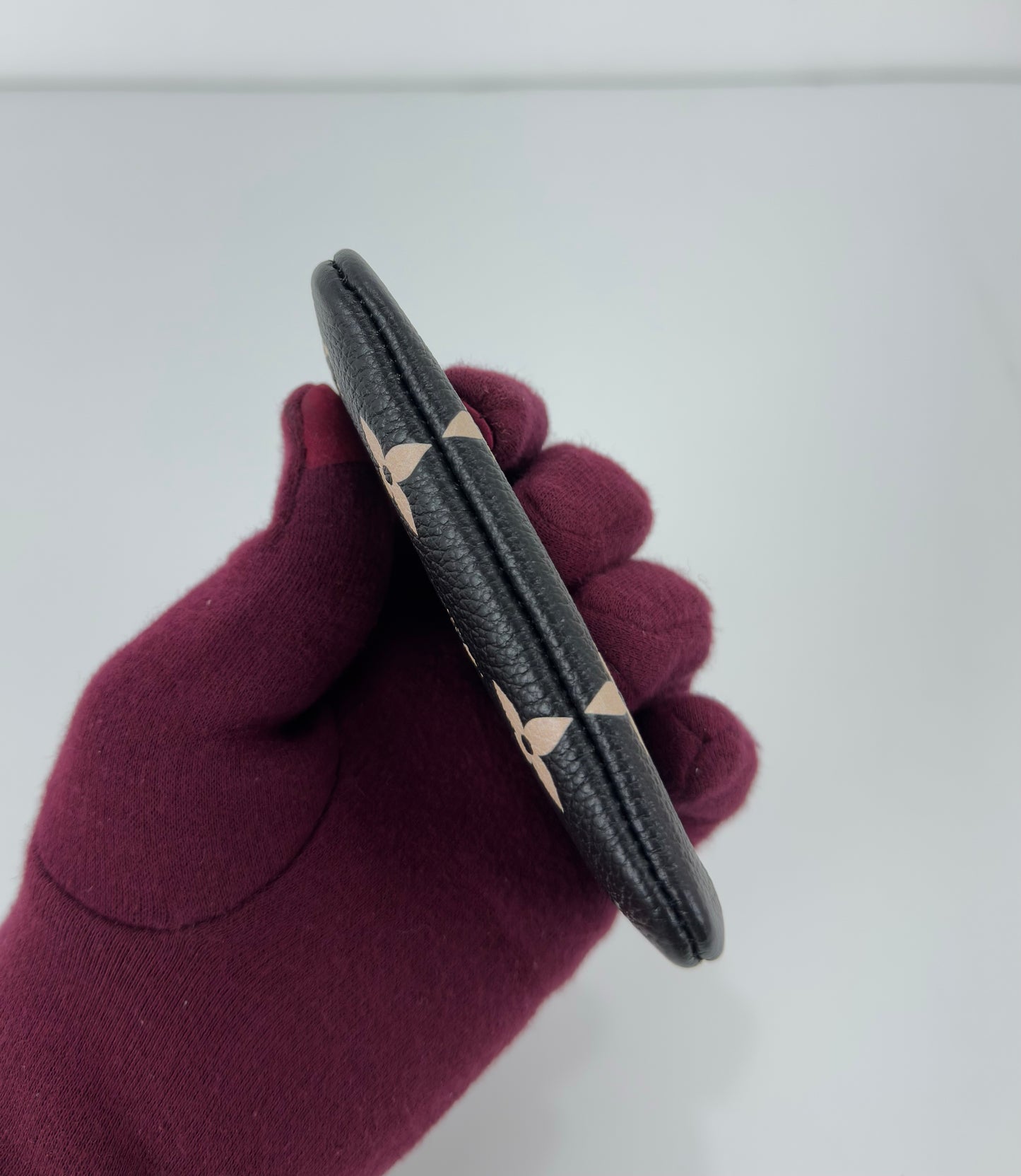 Louis Vuitton Giant Monogram Key Pouch Cles Bicolor
In Monogram Empreinte