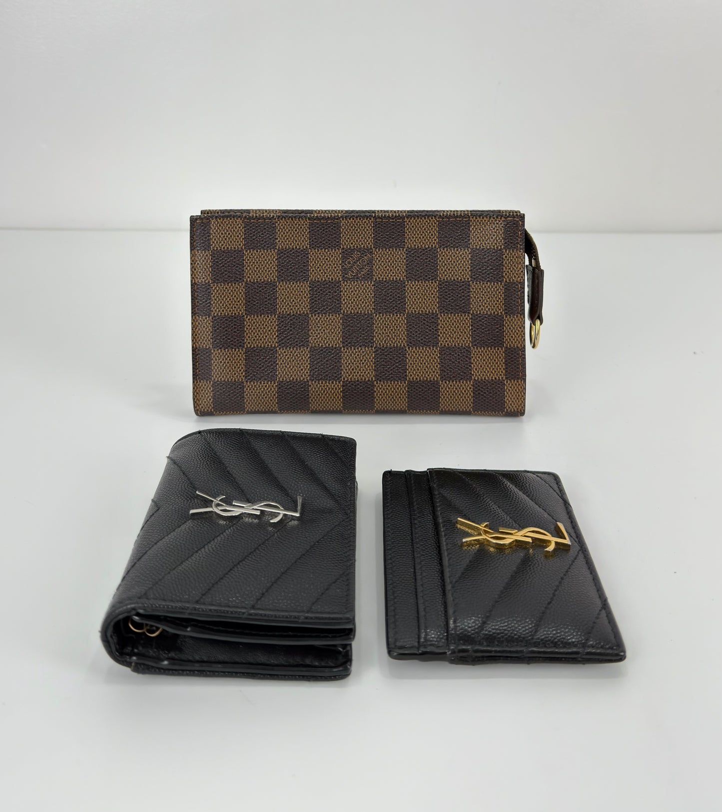 Louis Vuitton Damier Ebene Marais Pouch