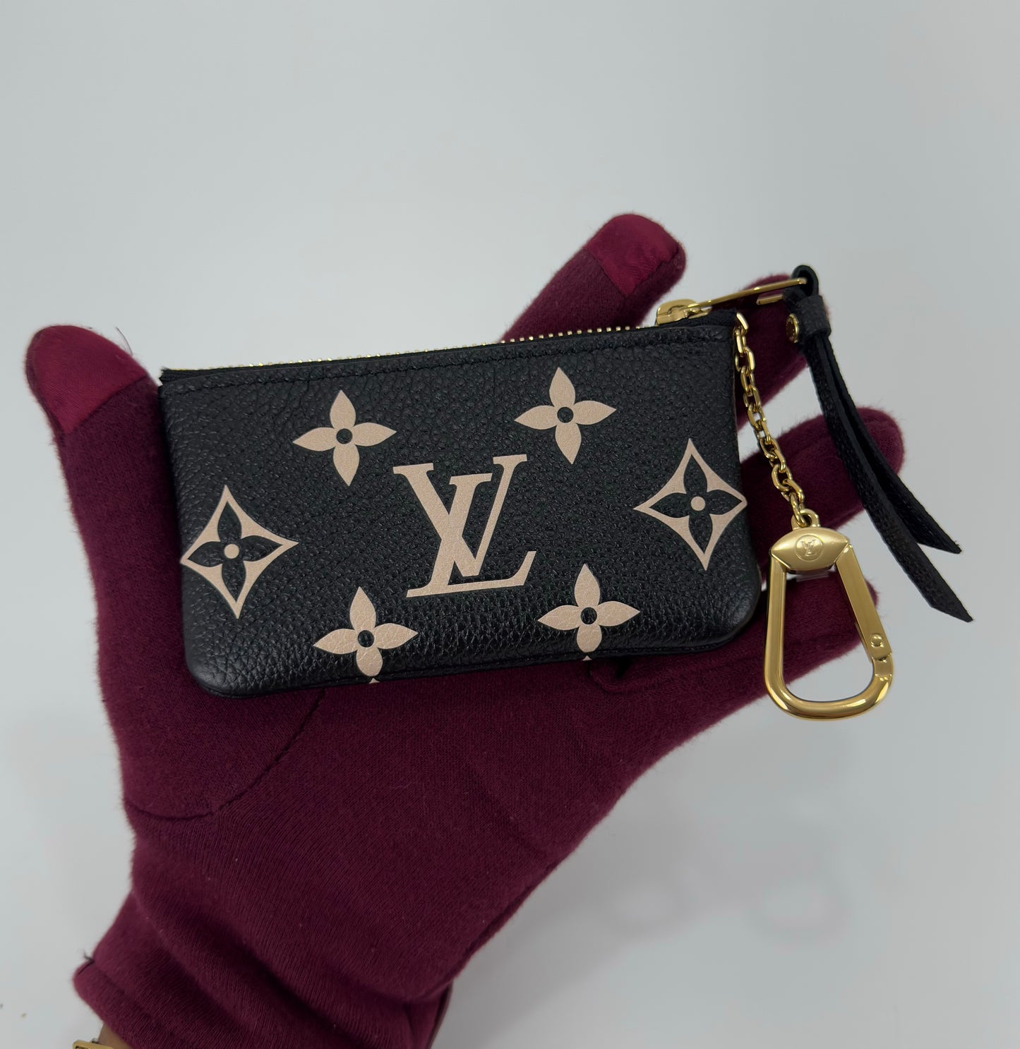 Louis Vuitton Giant Monogram Key Pouch Cles Bicolor
In Monogram Empreinte