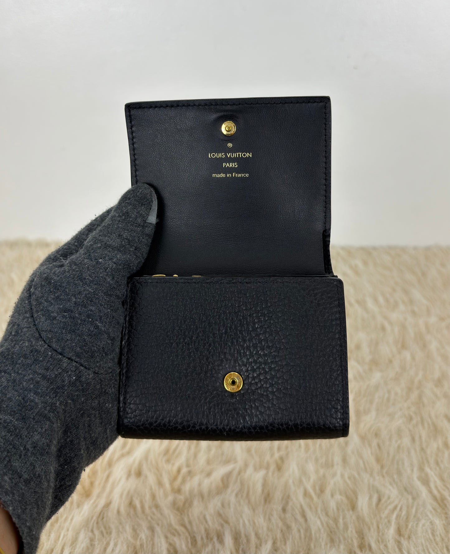 Louis Vuitton Portefeuille Capucines Tiny Wallet