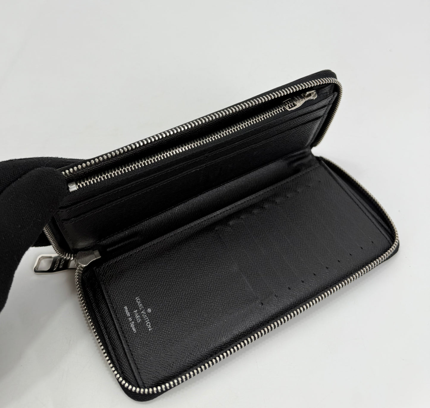 Louis Vuitton Damier Graphite Zippy Organizer