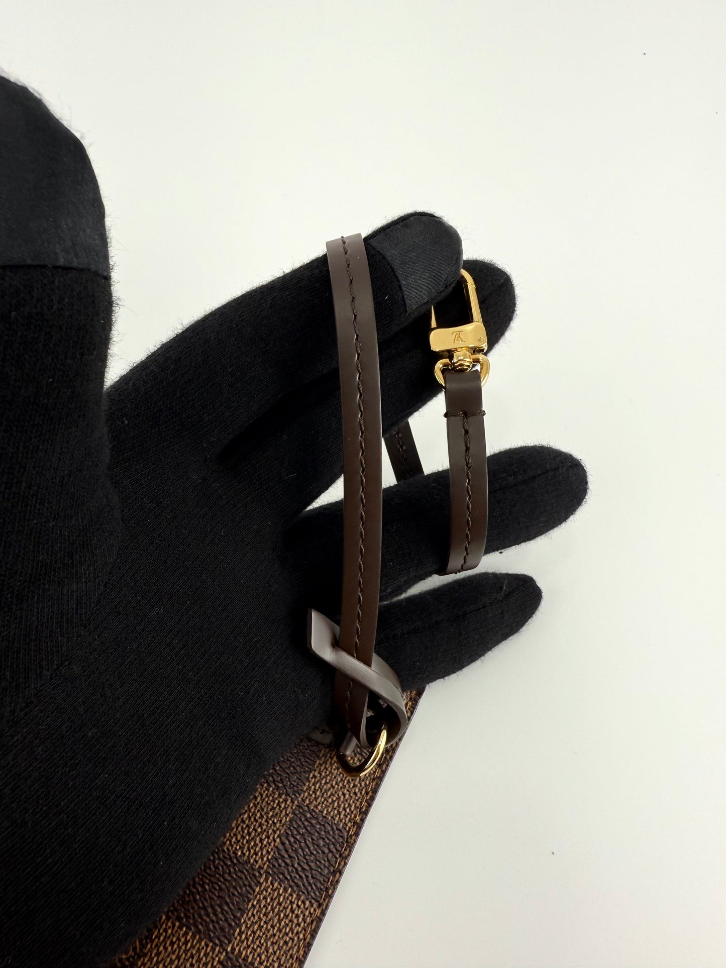 Louis Vuitton Damier Ebene Neveful MM Pouch