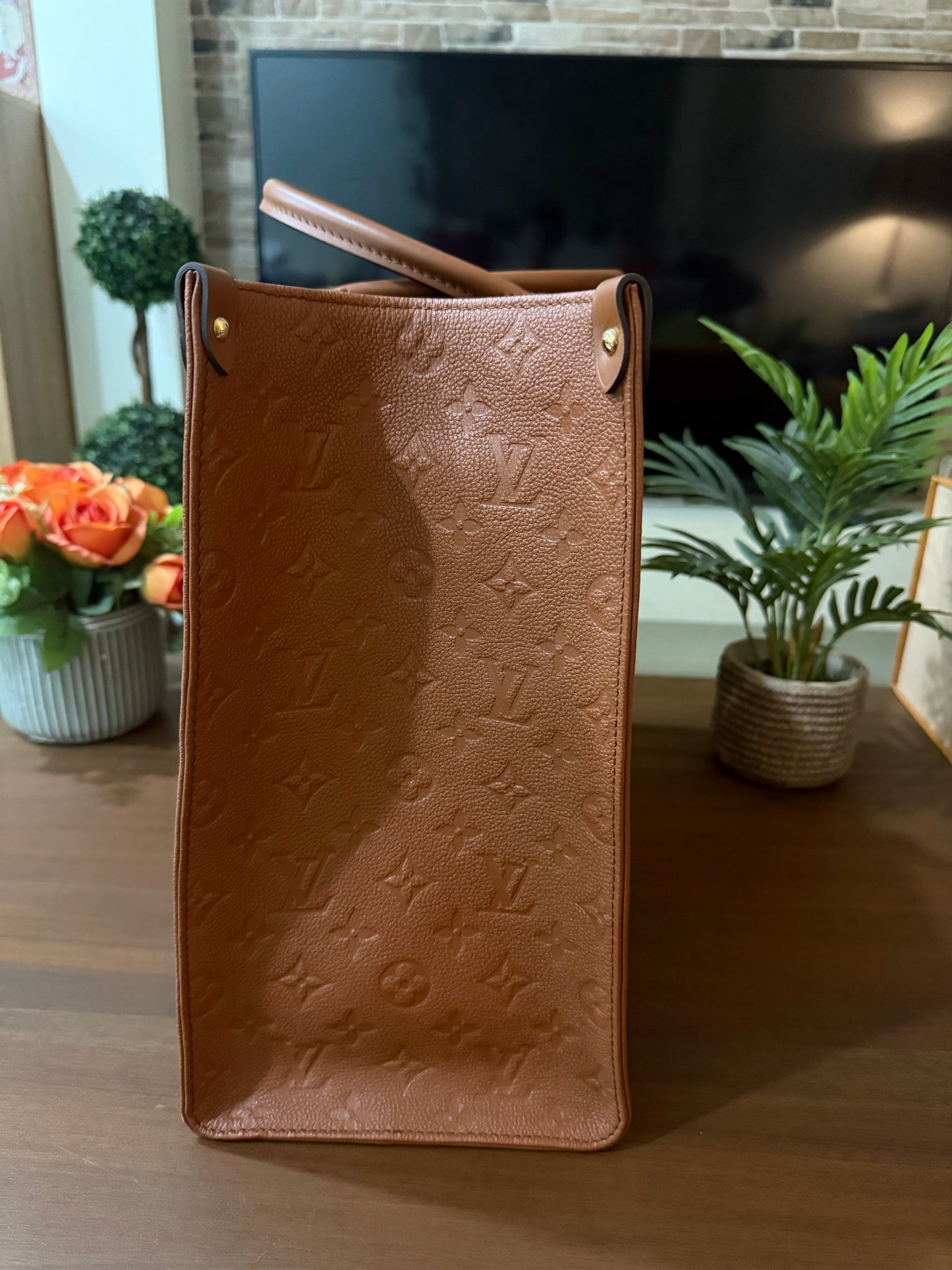 Louis Vuitton OnTheGo GM Cognac