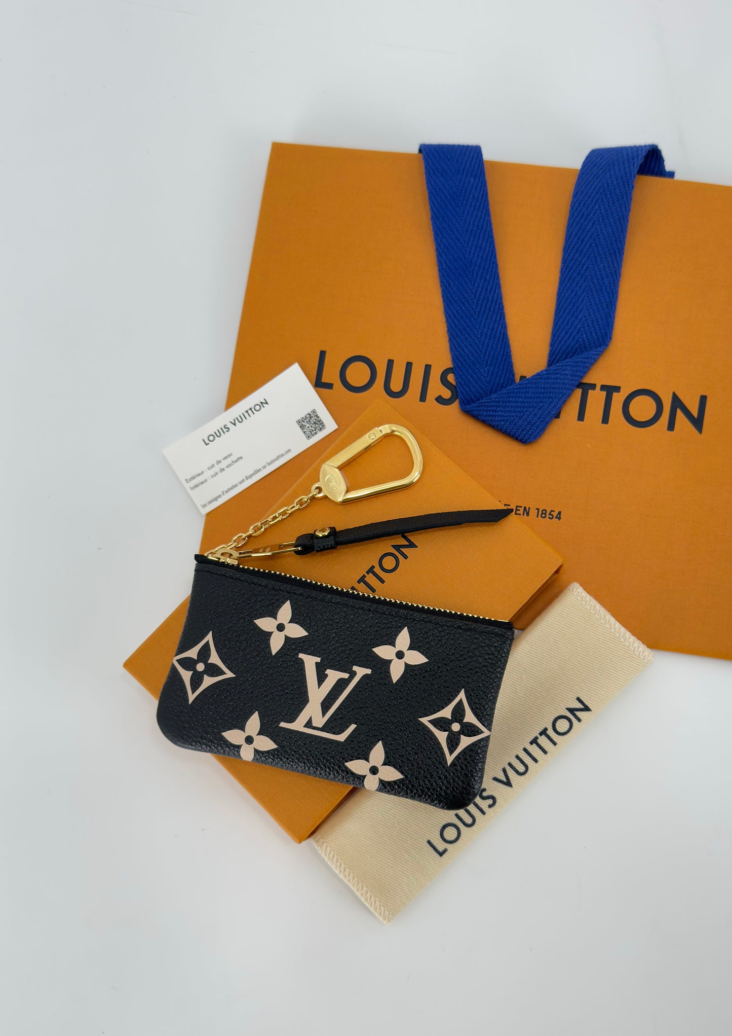 Louis Vuitton Giant Monogram Key Pouch Cles Bicolor
In Monogram Empreinte