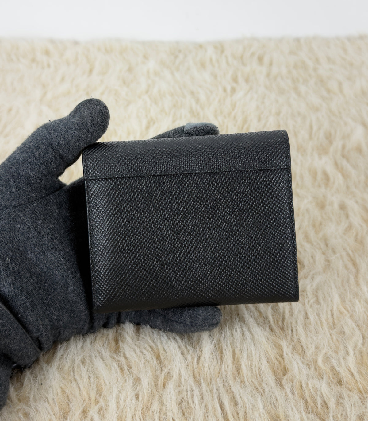 Prada Saffiano Leather Short Trifold
Clasp Wallet 1MH176