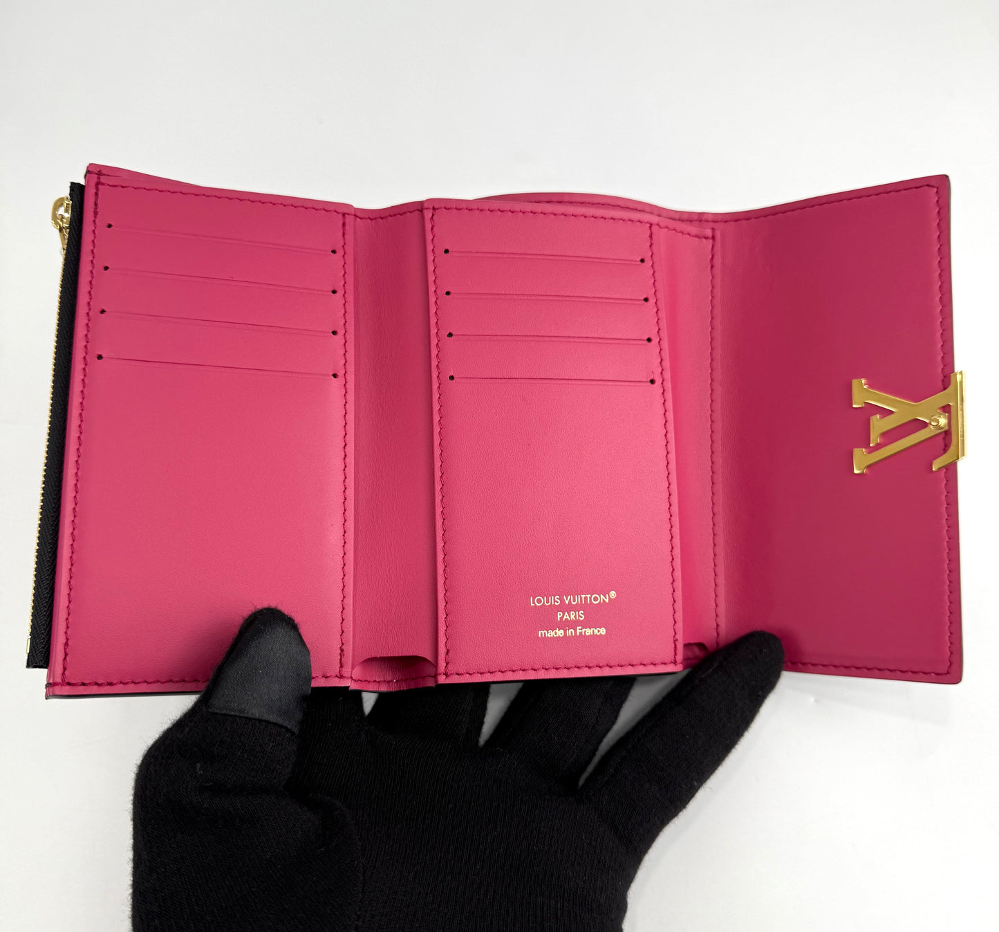 Louis Vuitton Compact Black Taurillon Leather Capucines Wallet