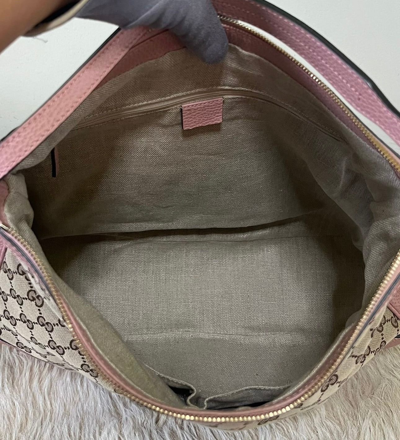 Gucci Bree Hobo