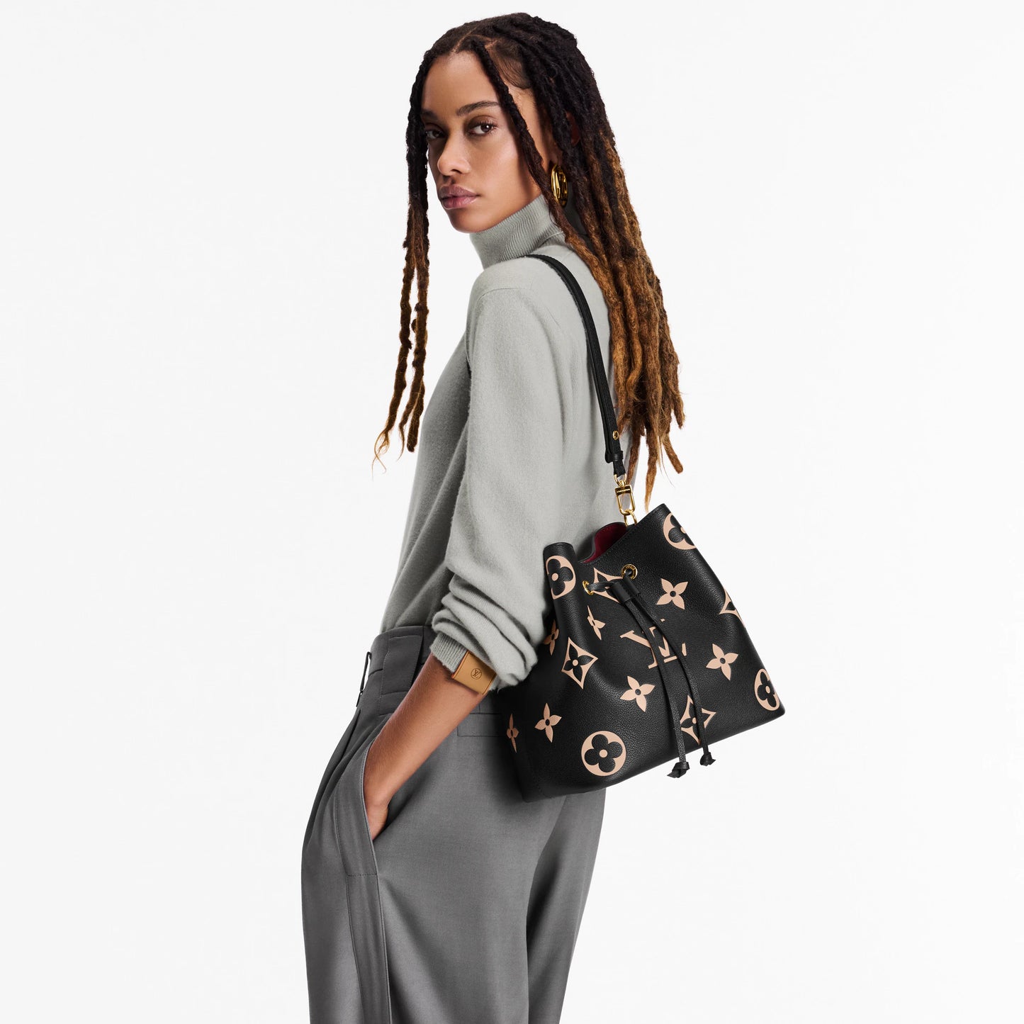 Louis Vuitton Neo Noe MM Bucket Bag Empreinte Leather
