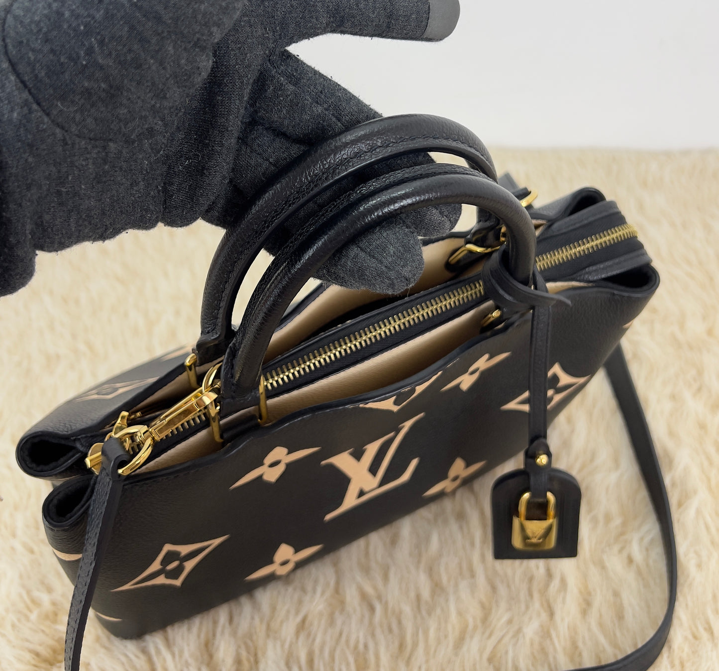 Louis Vuitton Petit Palais Bicolour Monogram Empreinte