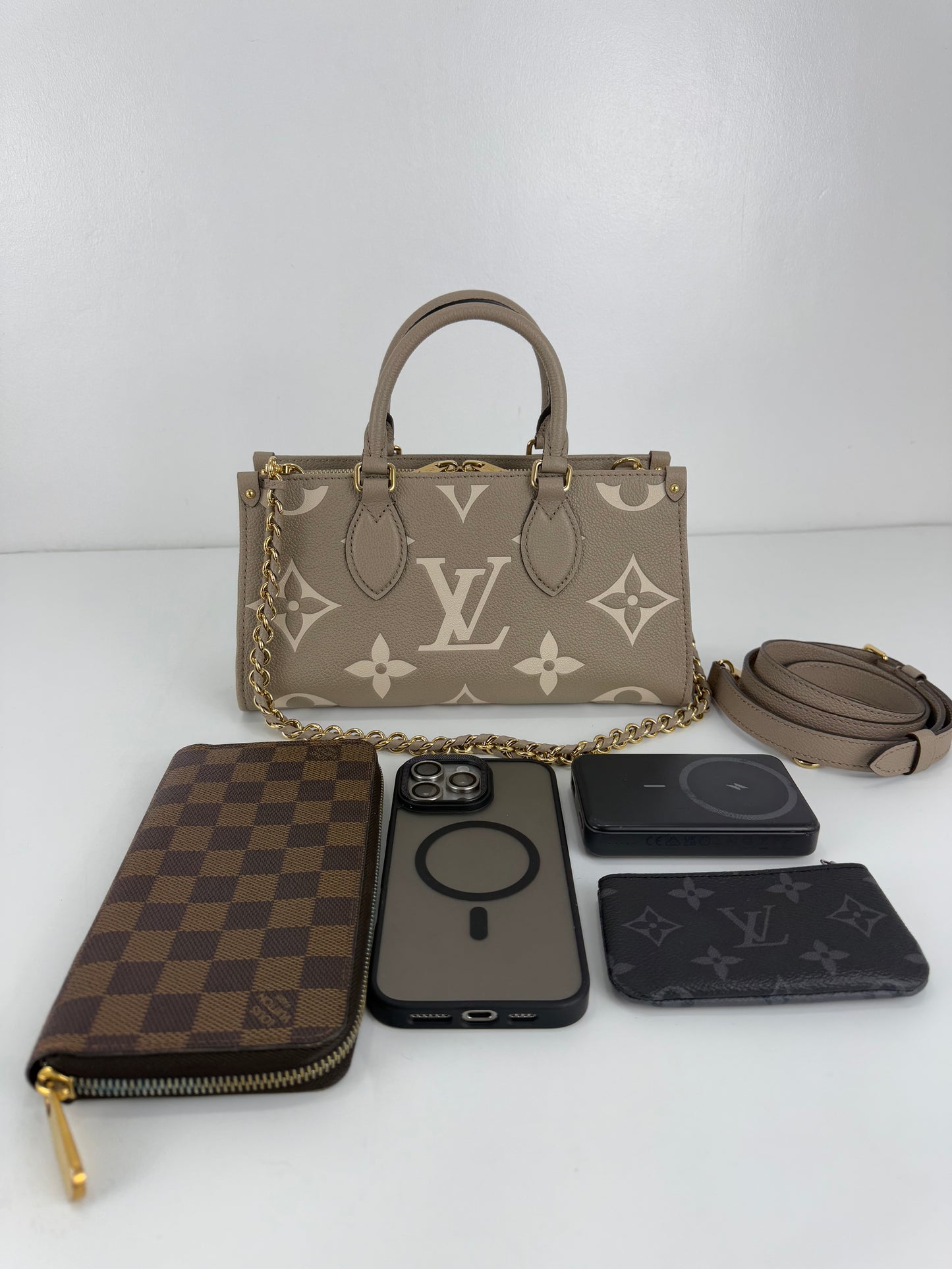 Louis Vuitton OnTheGo East West Bicolor Monogram