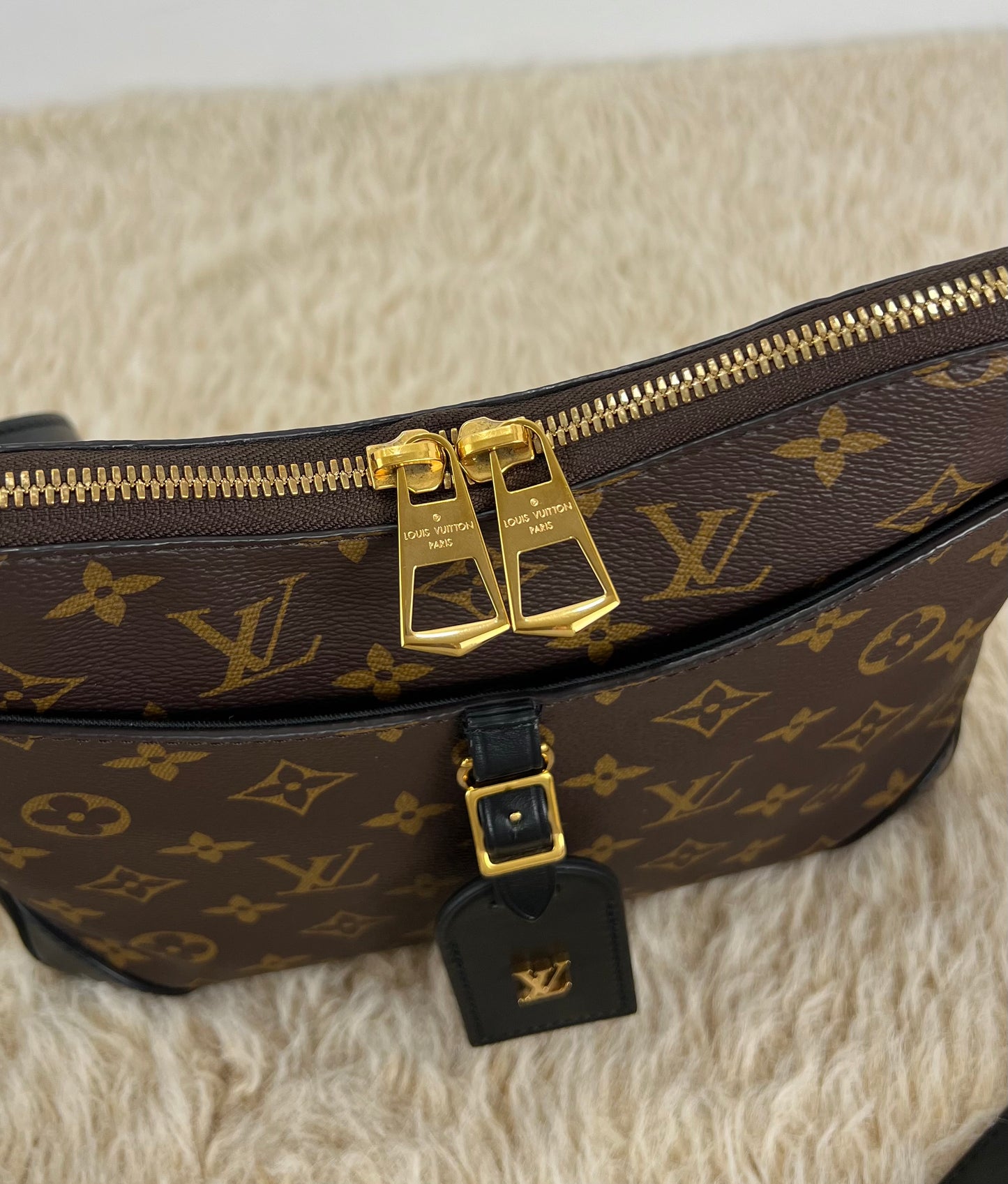 Louis Vuitton Monogram Canvas Odeon PM Noir