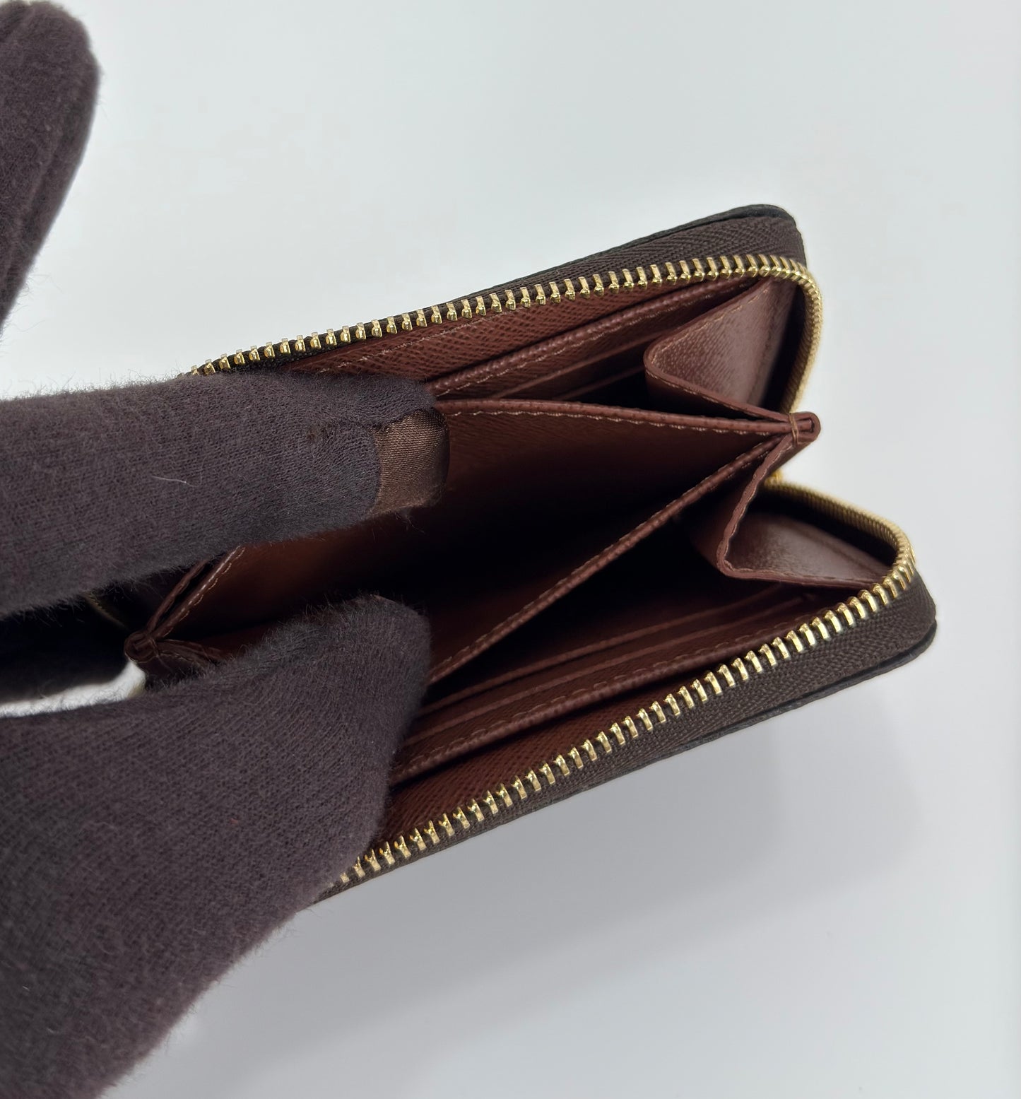 Louis Vuitton Monogram Canvas Zippy Coin Wallet
