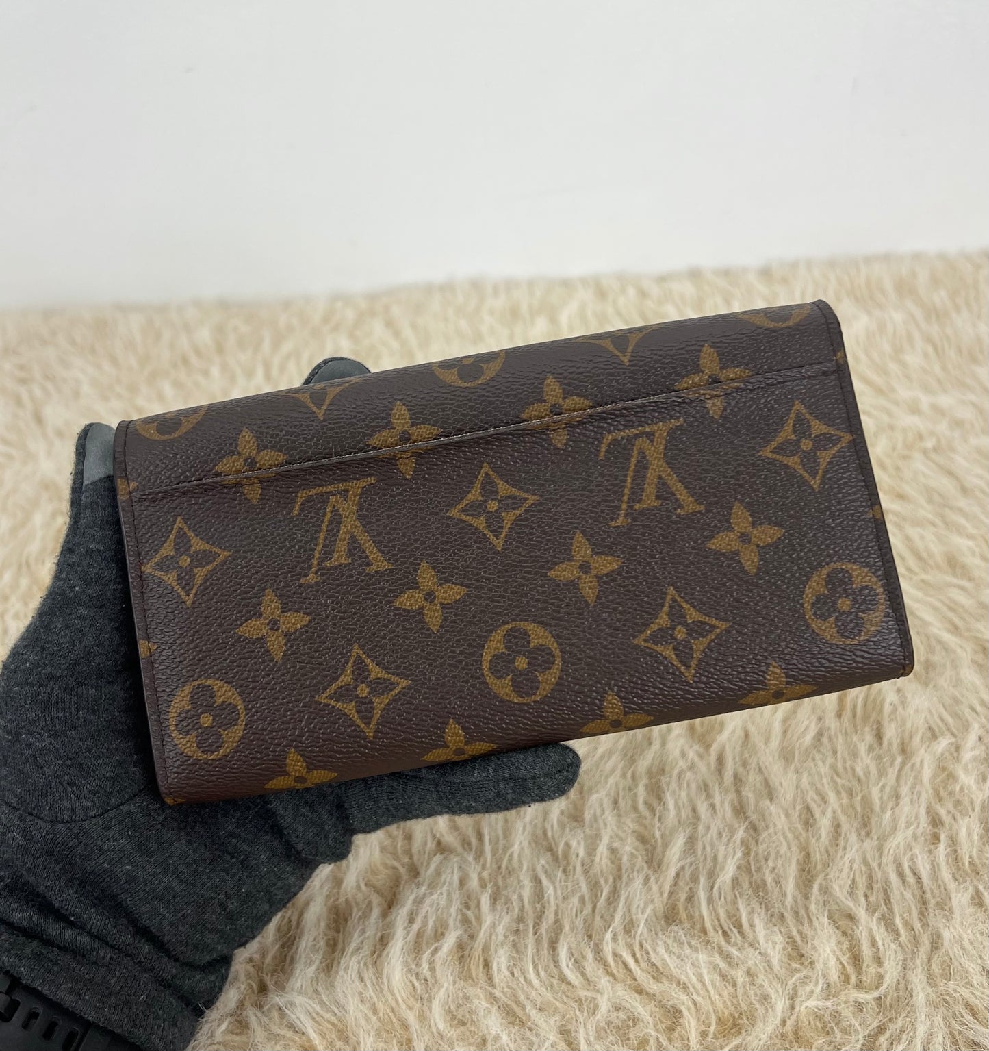 Louis Vuitton Monogram Canvas Sarah Wallet