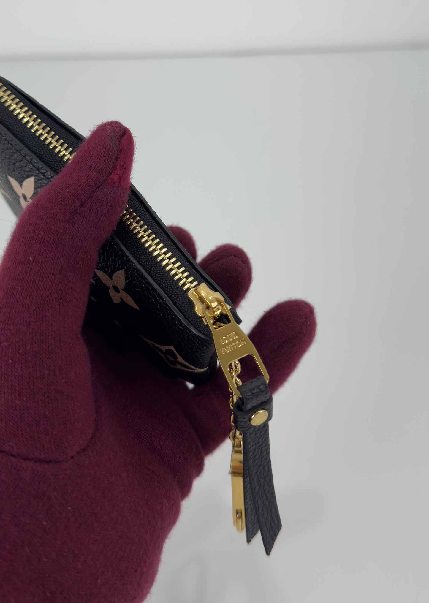 Louis Vuitton Giant Monogram Key Pouch Cles Bicolor
In Monogram Empreinte