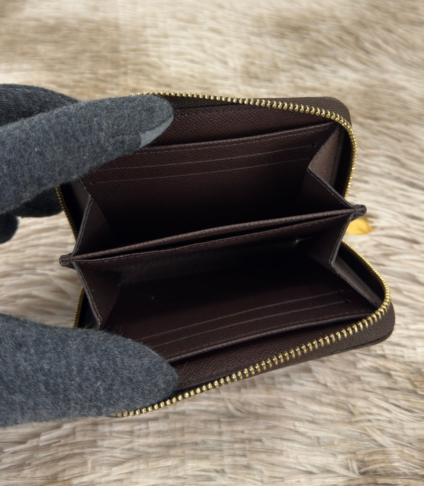 Louis Vuitton Damier Ebene Zippy Coin Purse