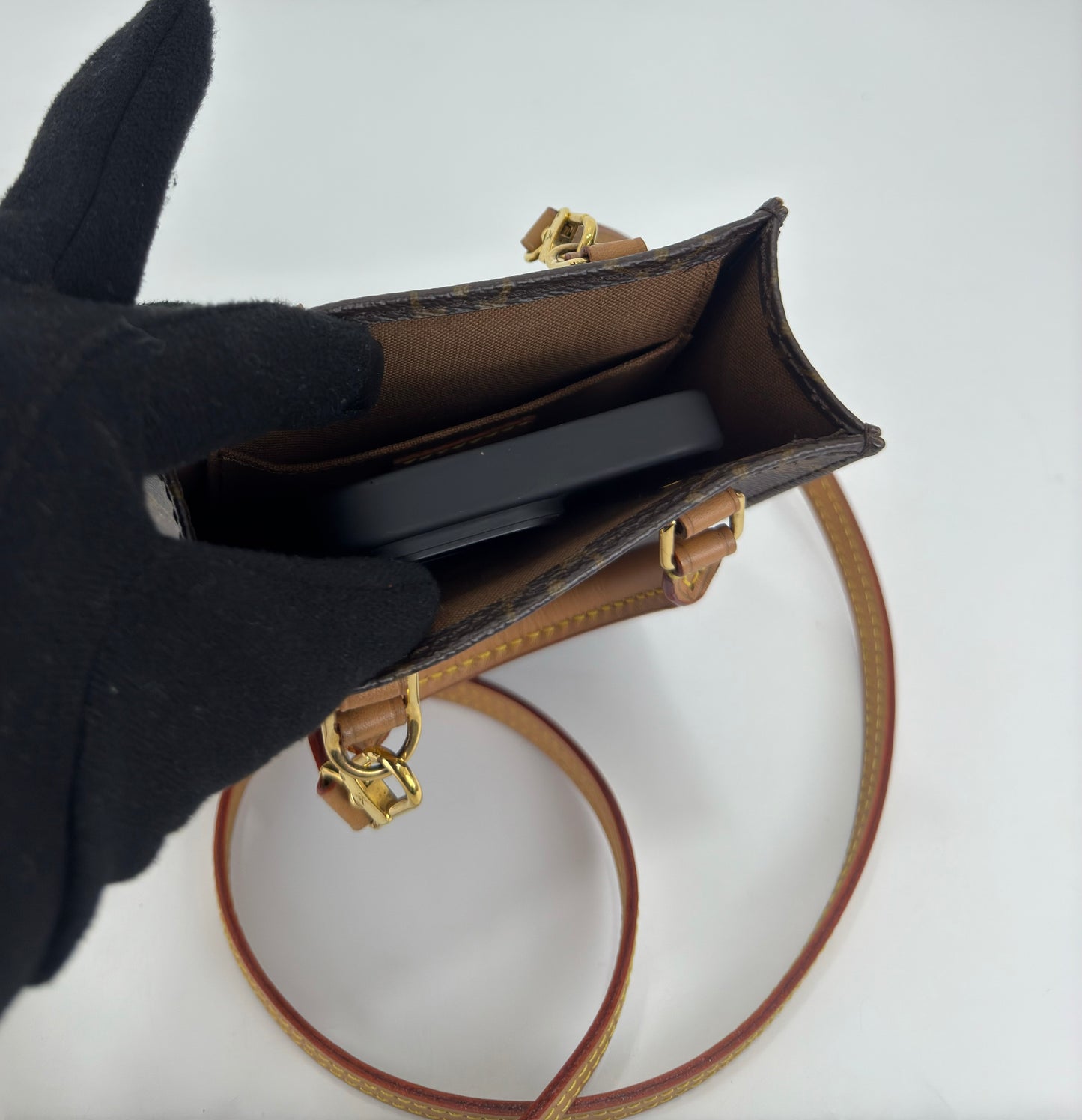 Louis Vuitton Monogram Canvas Petit Sac Plat