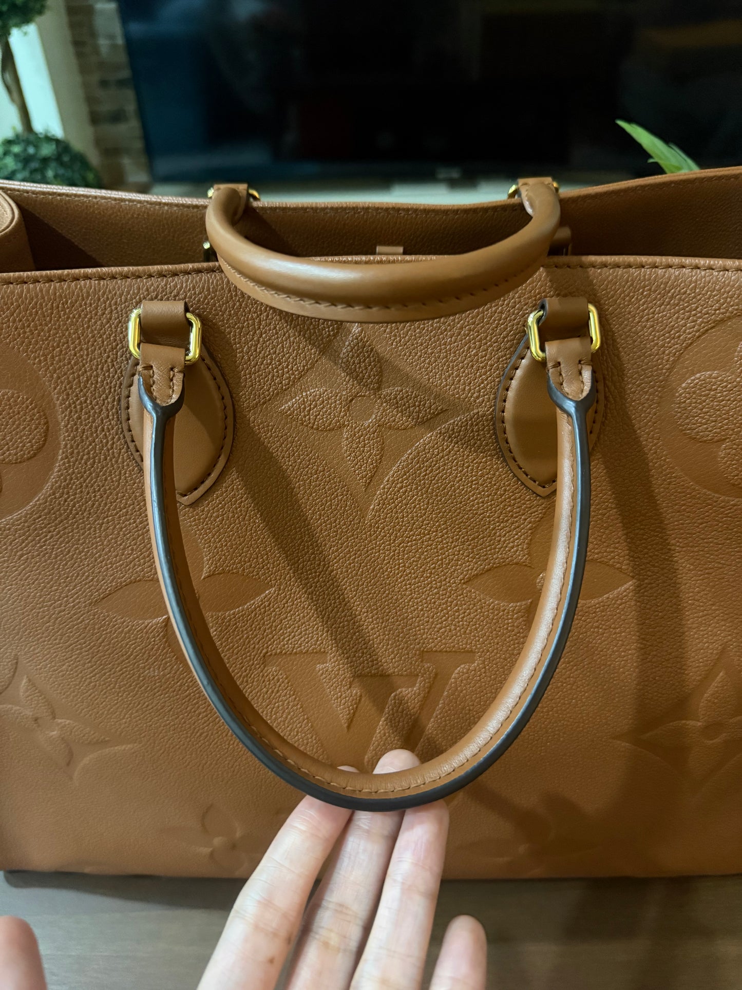 Louis Vuitton OnTheGo GM Cognac