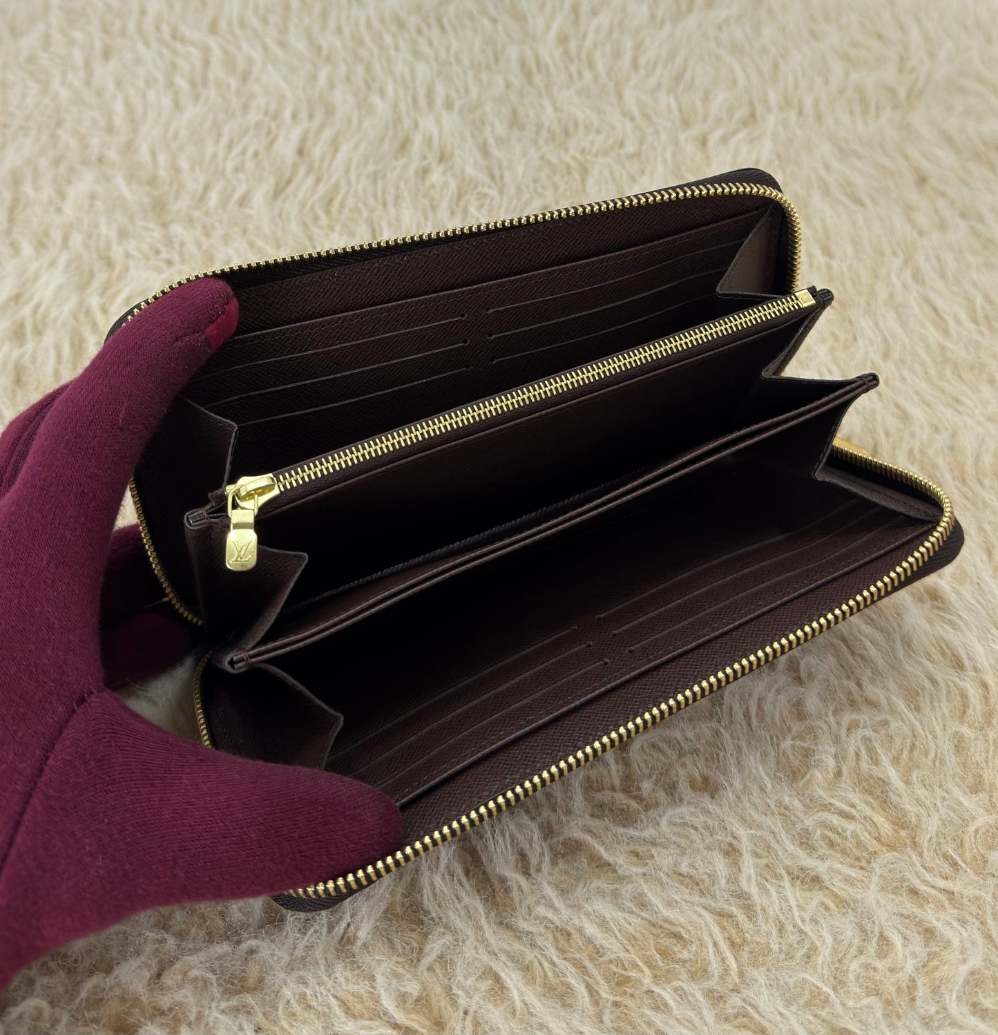 Louis Vuitton Damier Ebene Zippy Wallet
