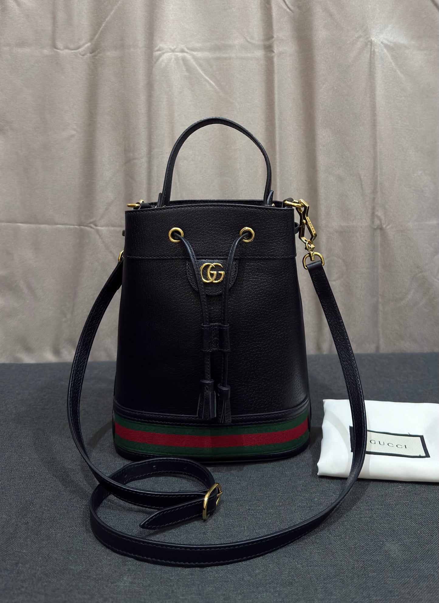 Gucci GG Ophidia Small Leather Bucket Bag