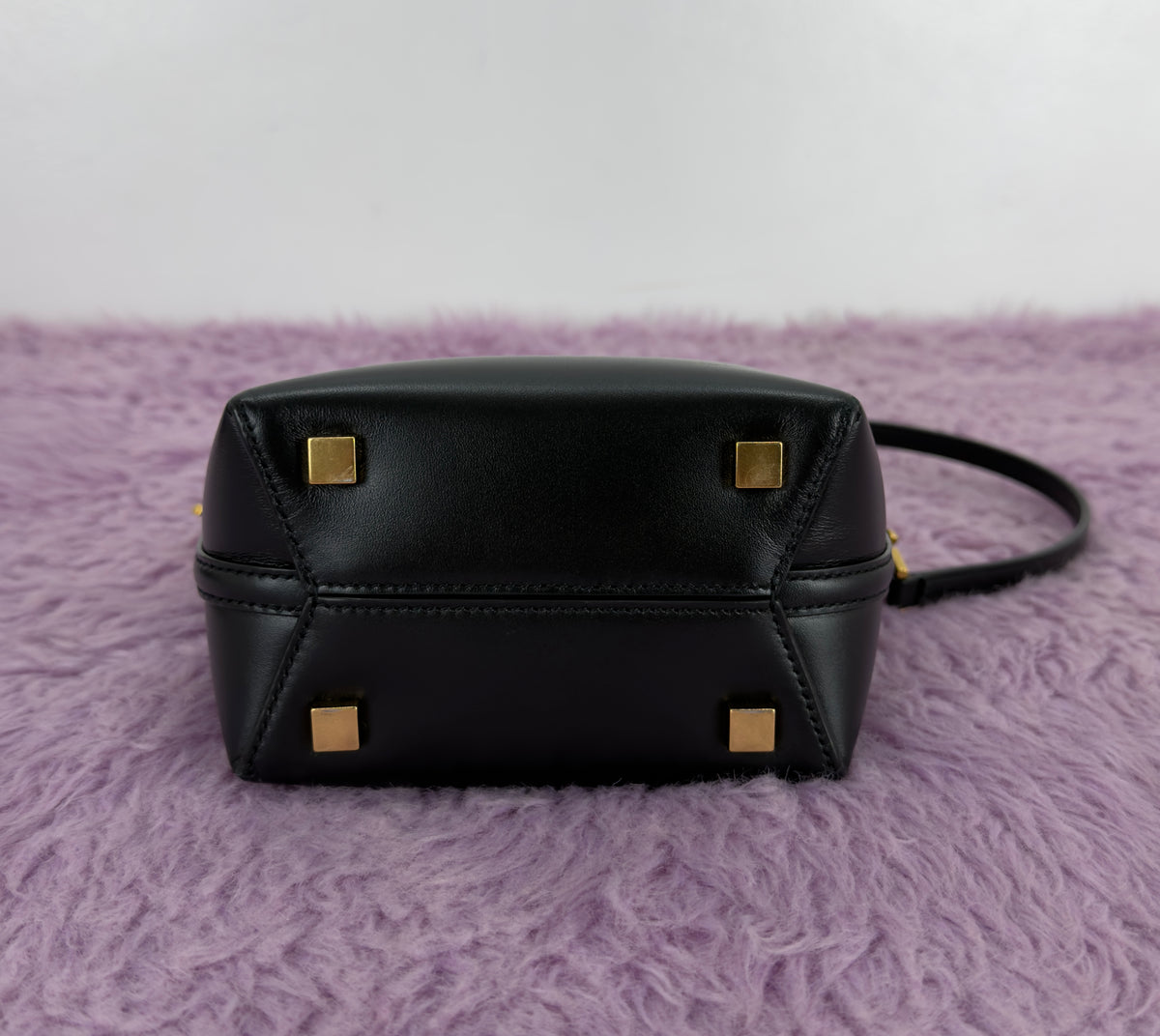 Saint Laurent Le 37 Mini In Shiny Leather