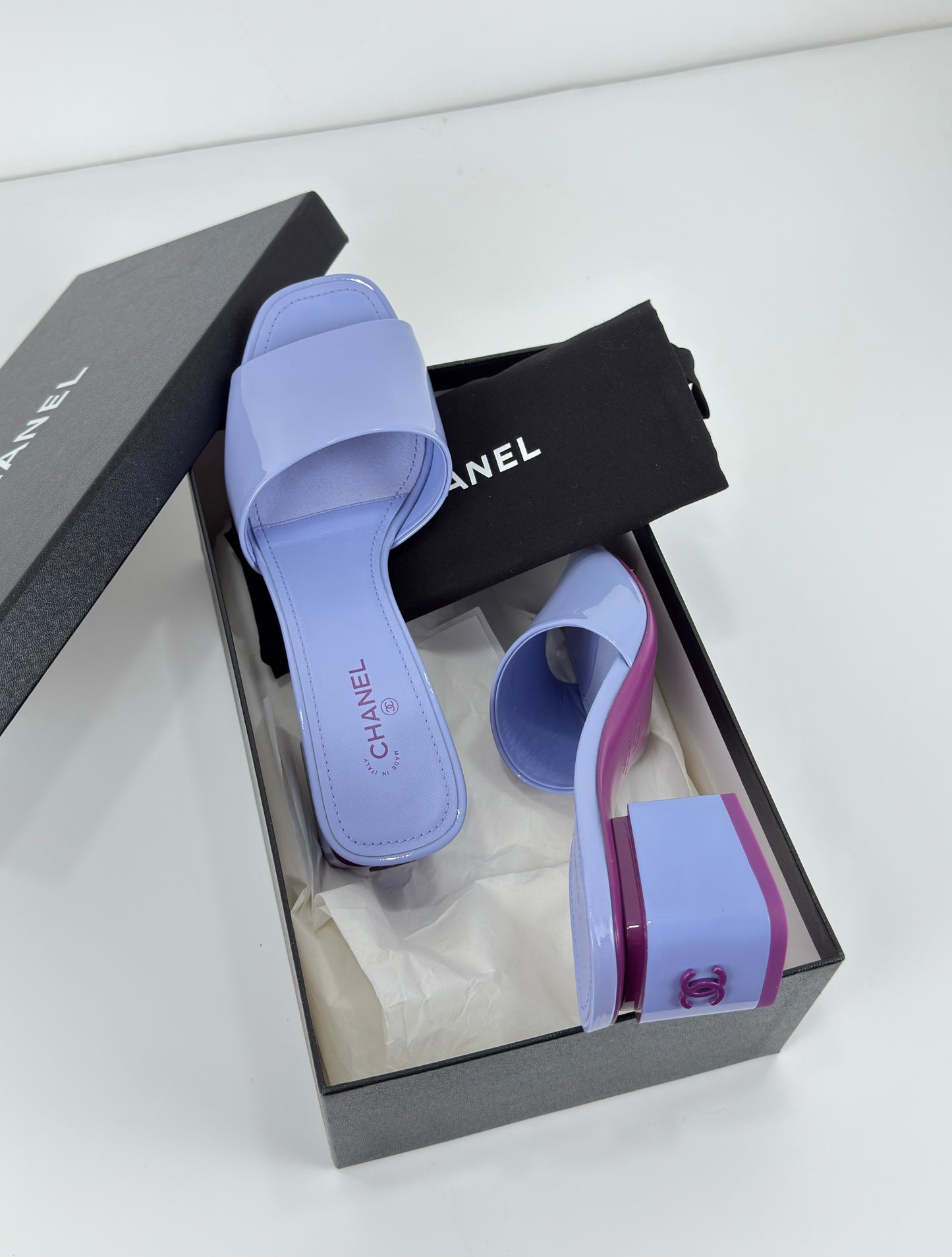 Chanel Purple Mules Patent Leather CC Block
Heel Slide Sandals Size 39