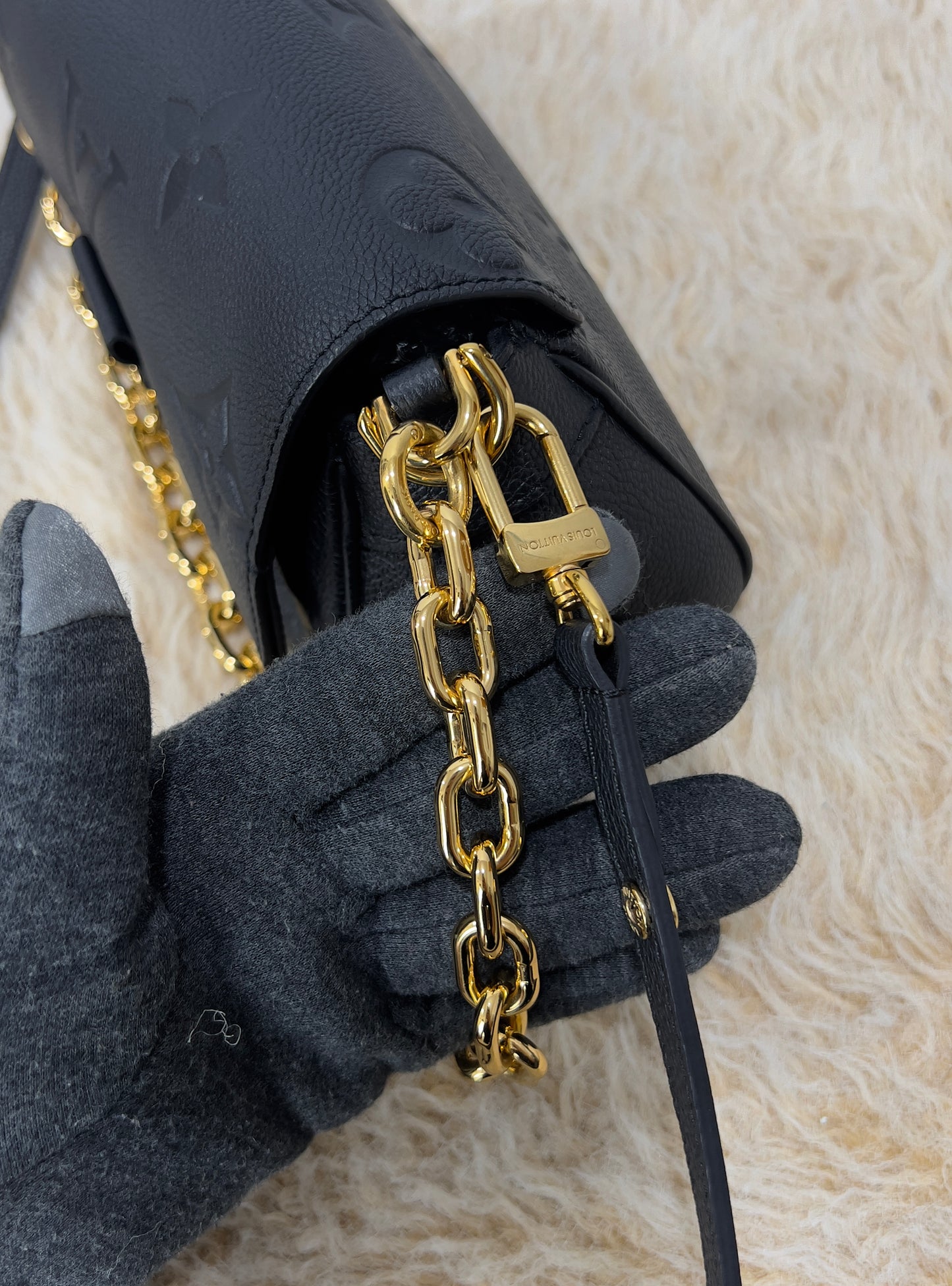 Louis Vuitton Favorite Monogram Empreinte Leather