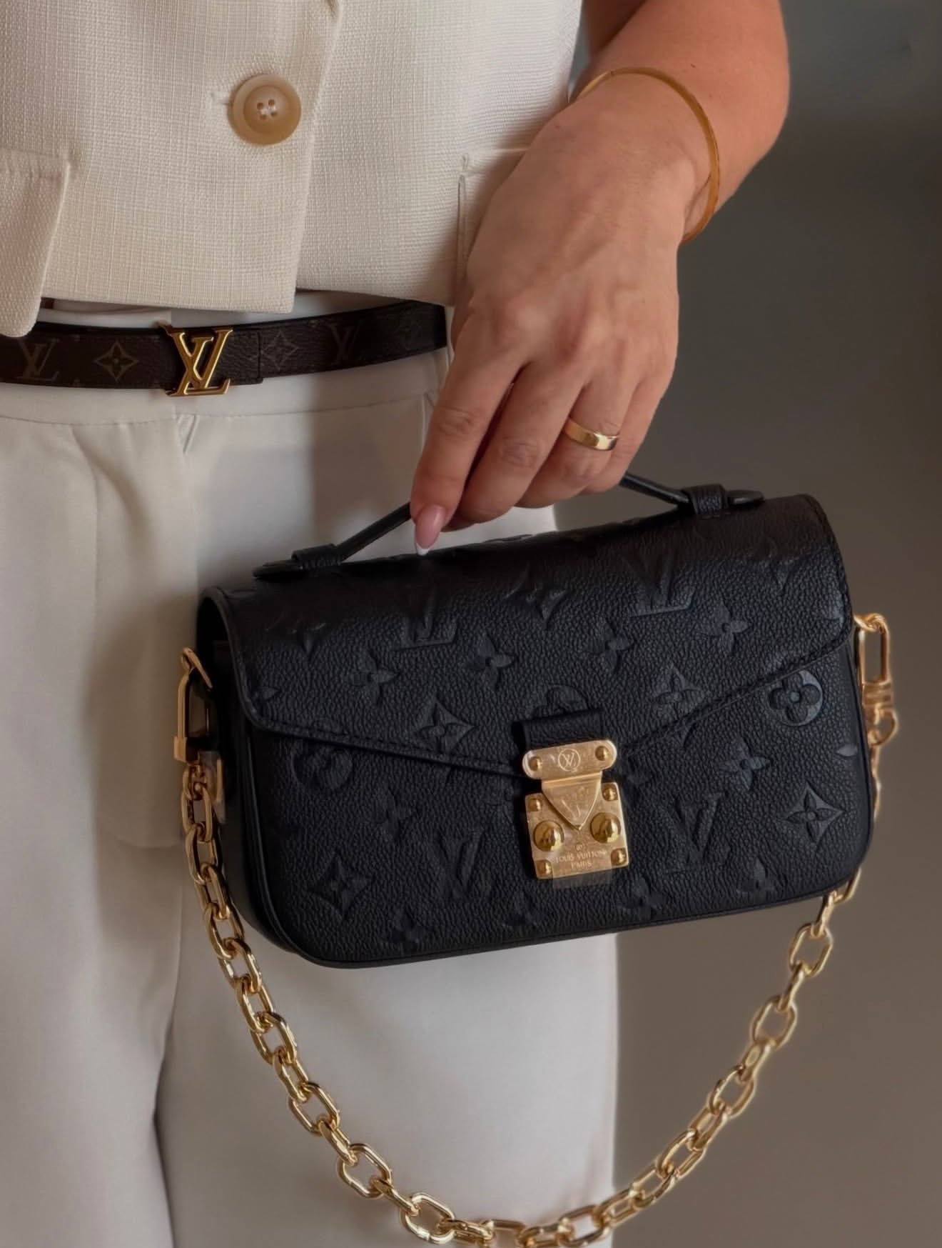 Louis Vuitton Pochette Métis East West Monogram Empreinte