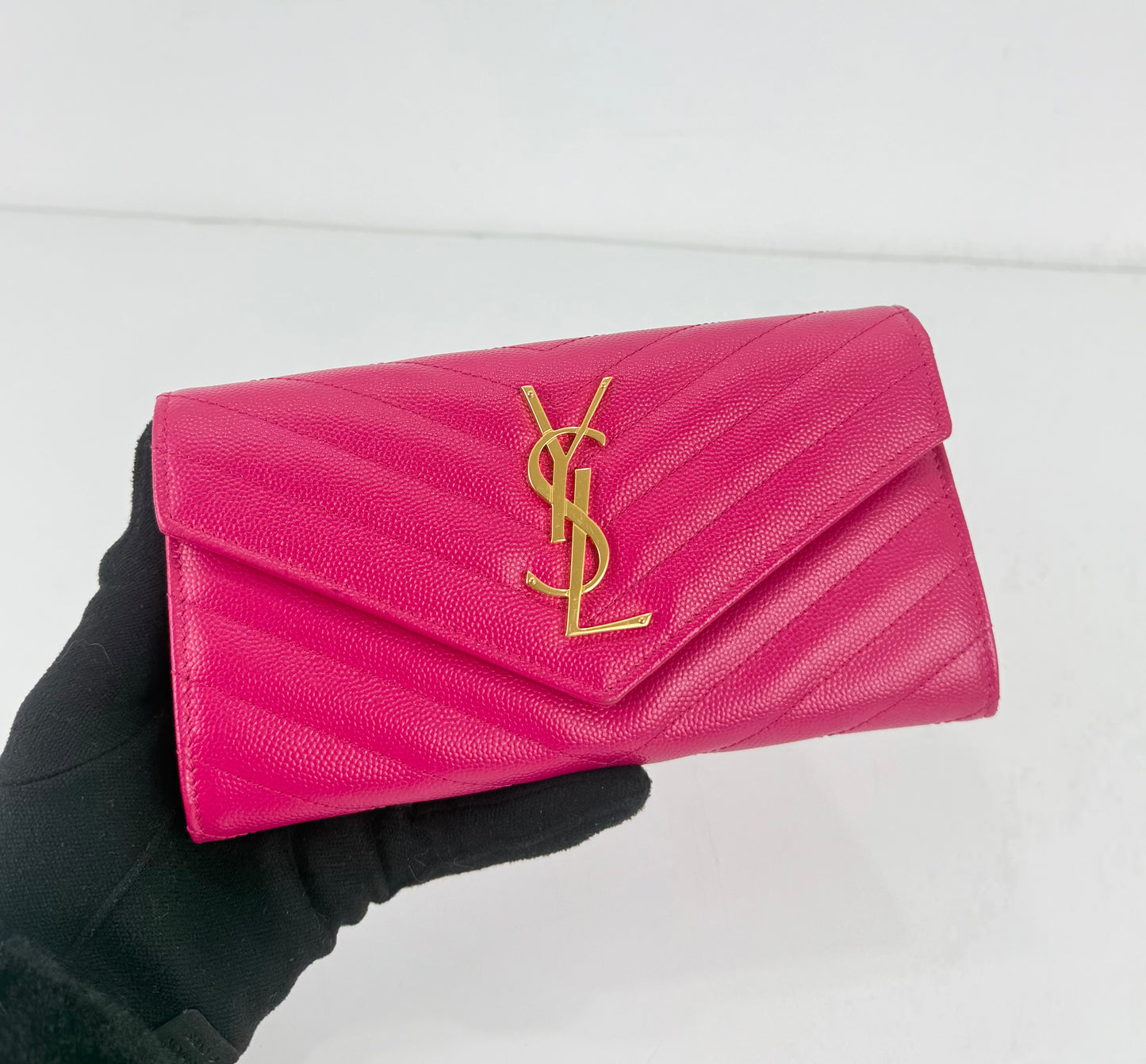 Saint Laurent Monogram Matelassé Wallet In Pink