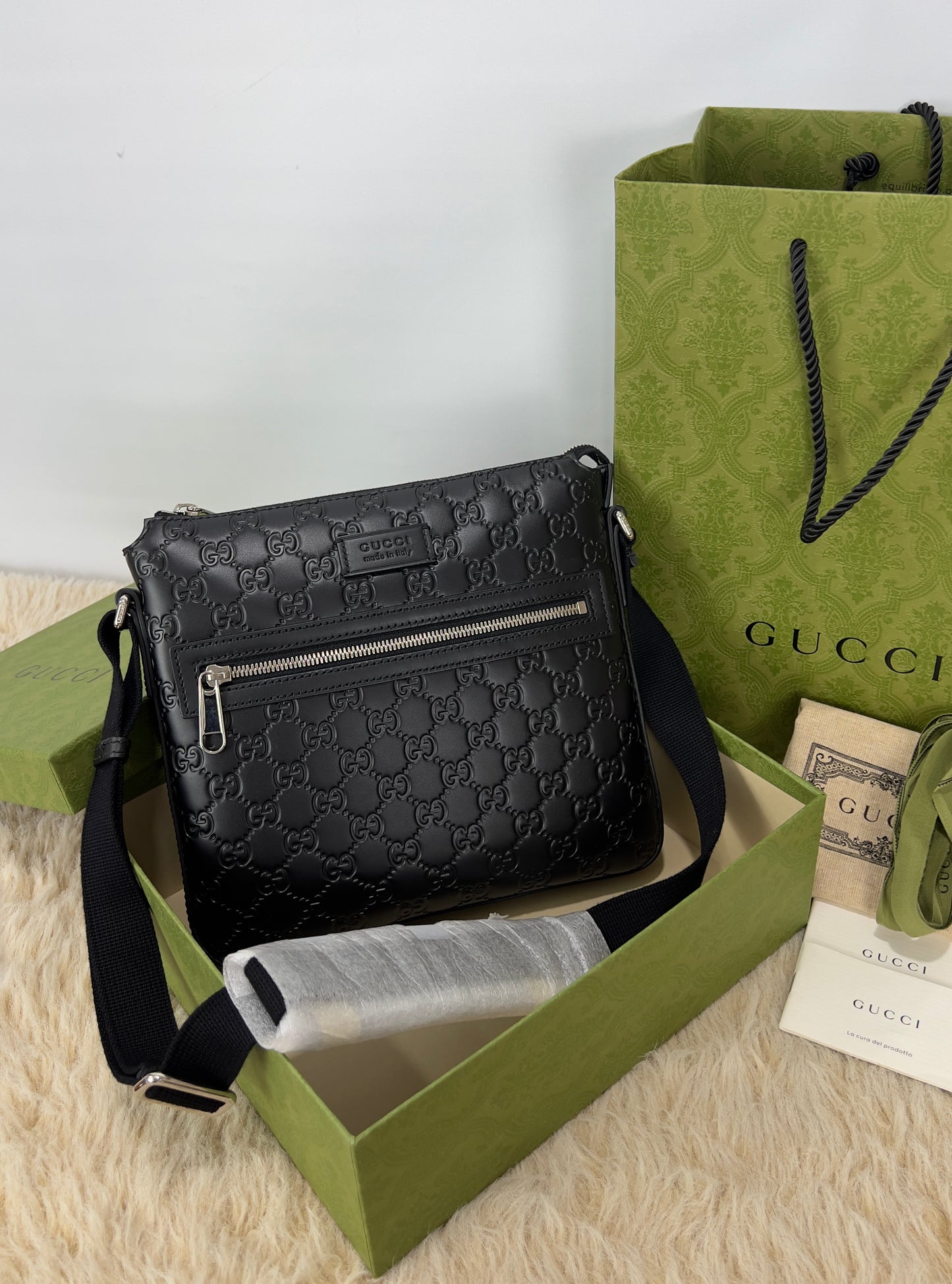 Gucci GG Signature Zip Messenger Bag