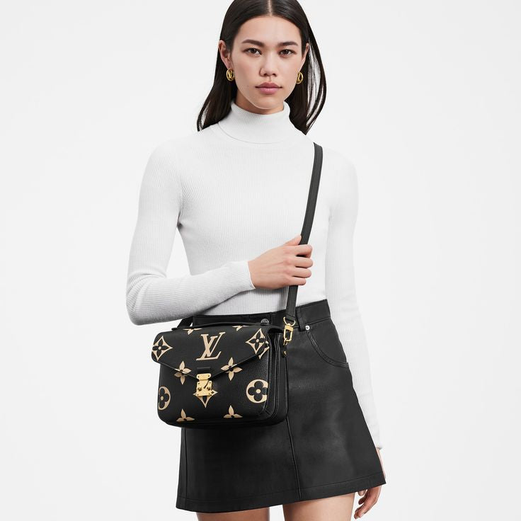 Louis Vuitton Pochette Métis Bicolor Monogram Empreinte