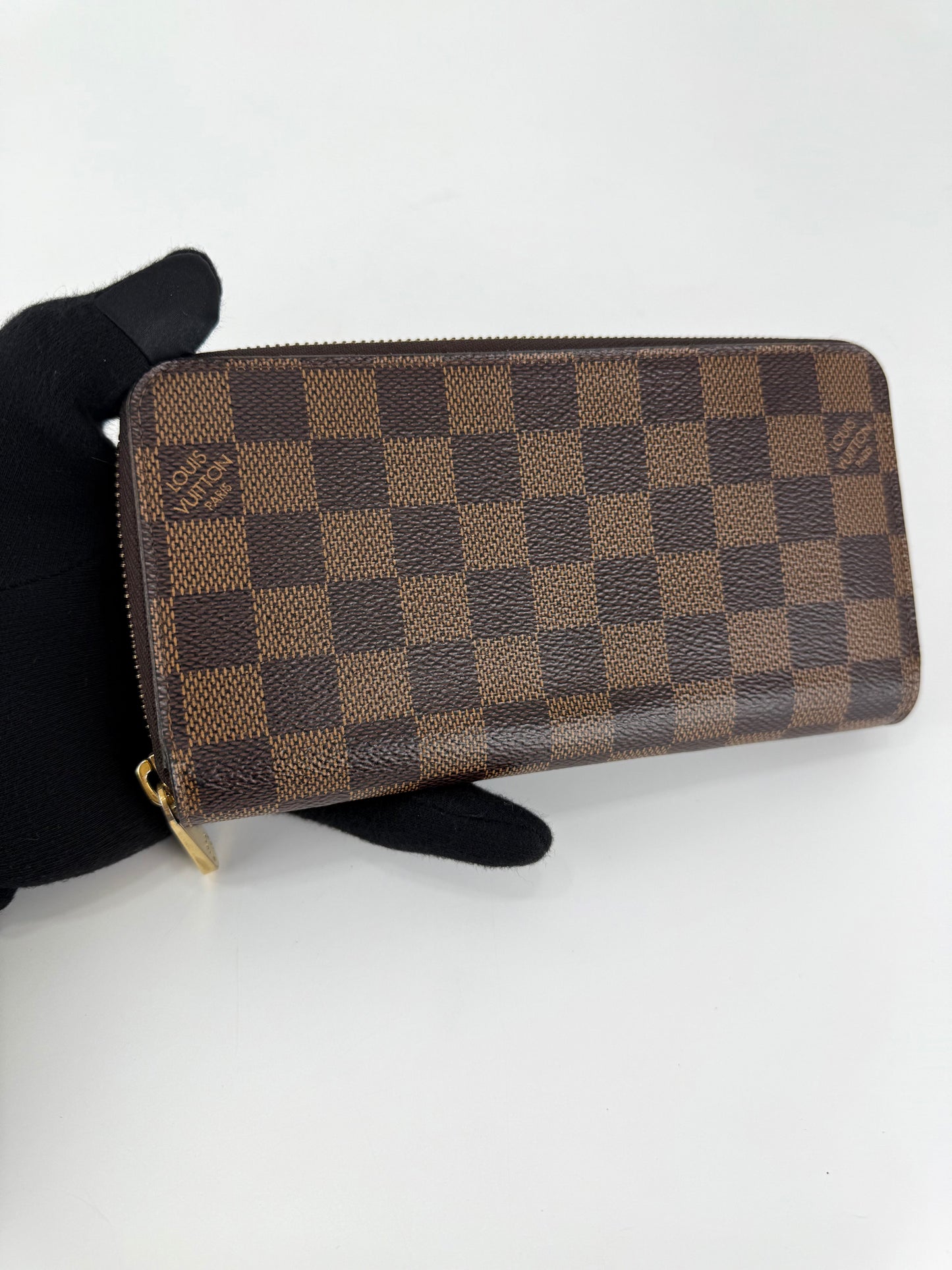Louis Vuitton Zippy Wallet Damier Ebene