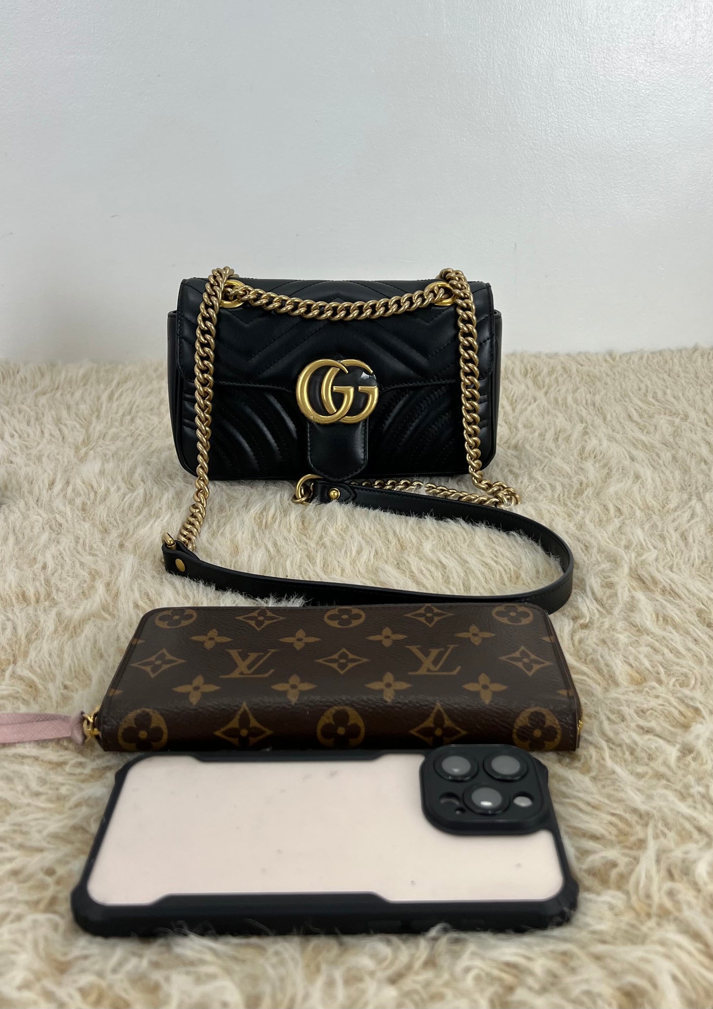 Gucci GG Marmont Mini Matelasse Shoulder Bag