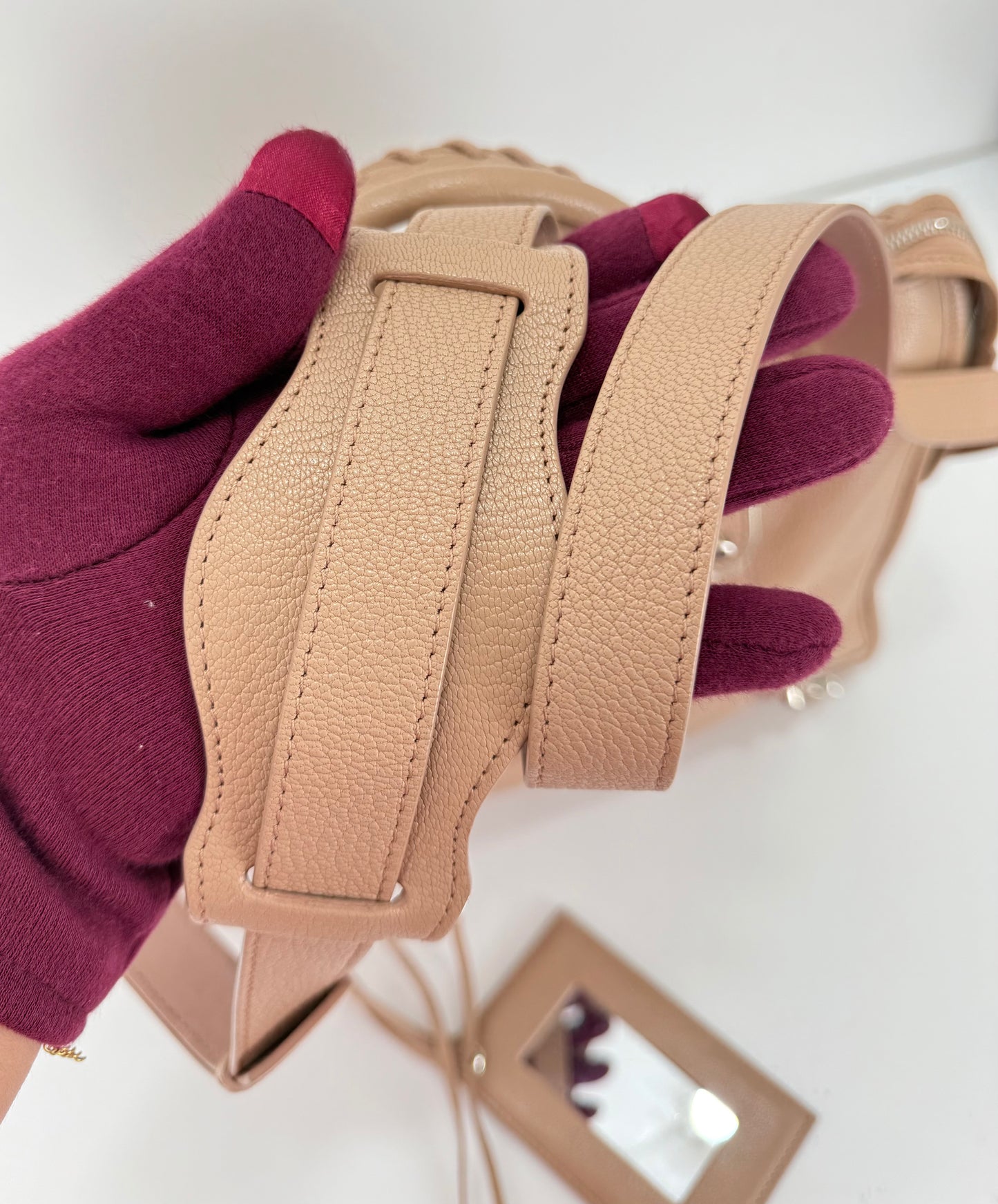 Balenciaga Rose De Sables Metallic
Edge Medium City Bag