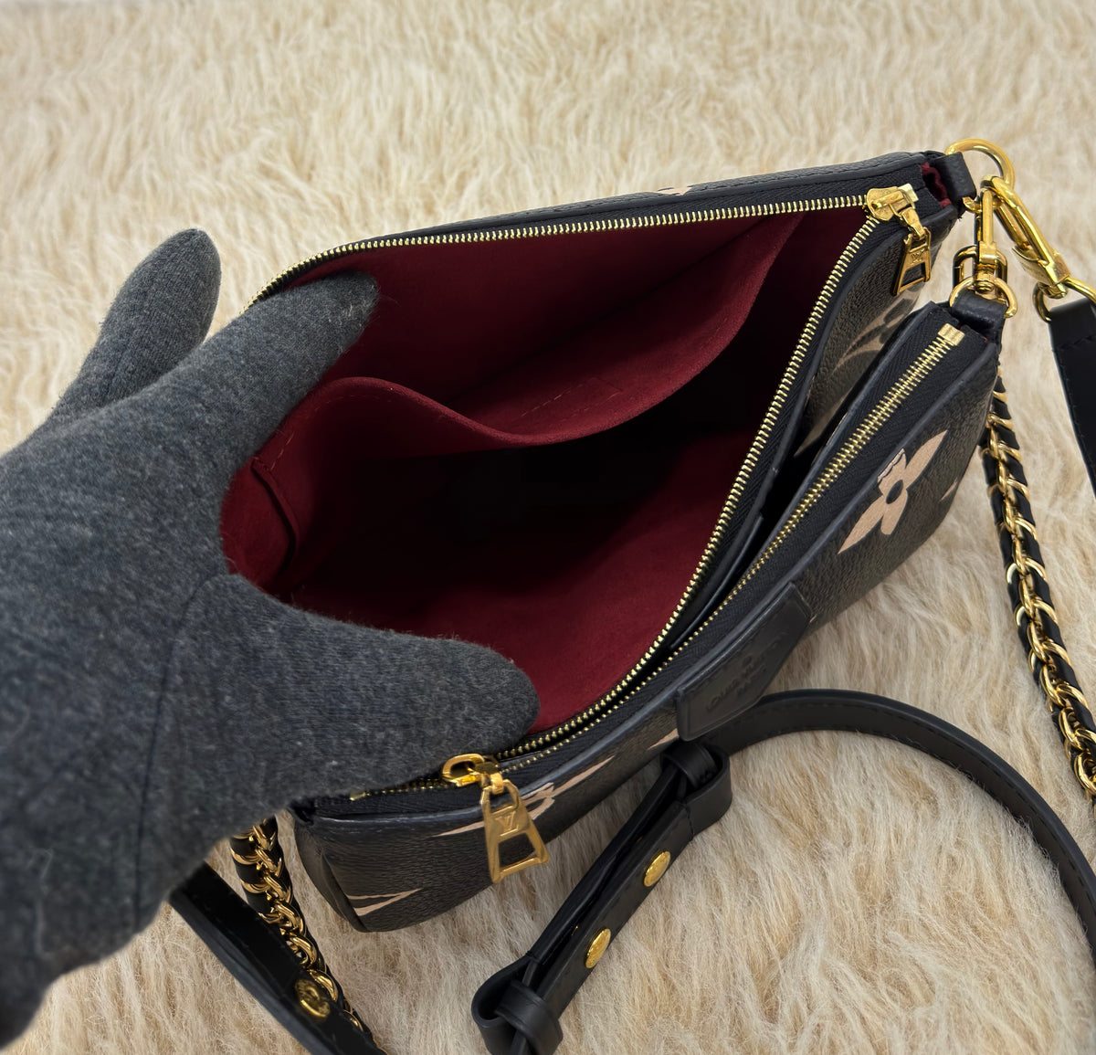 Louis Vuitton Multi Pochette Accessoires Bicolor