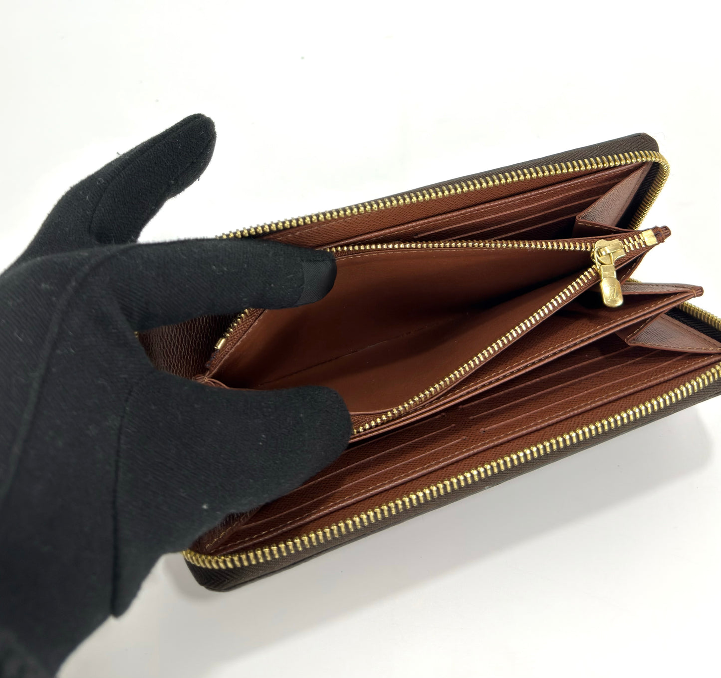 Louis Vuitton Monogram Zippy Wallet